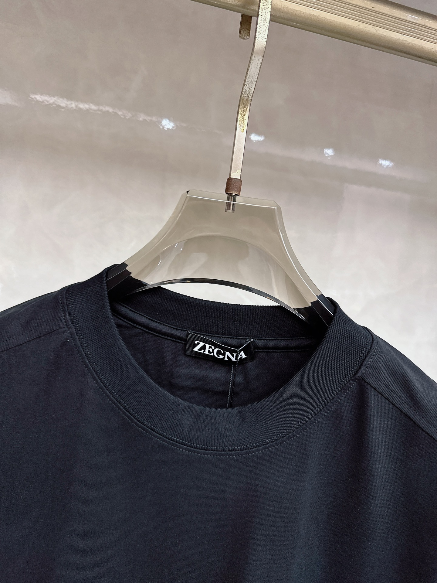 杰尼亚 2026顶级品质logo刺绣圆领棉质短袖T恤，原版定织顶级220g纯棉平纹针织面料，手感如丝绸般