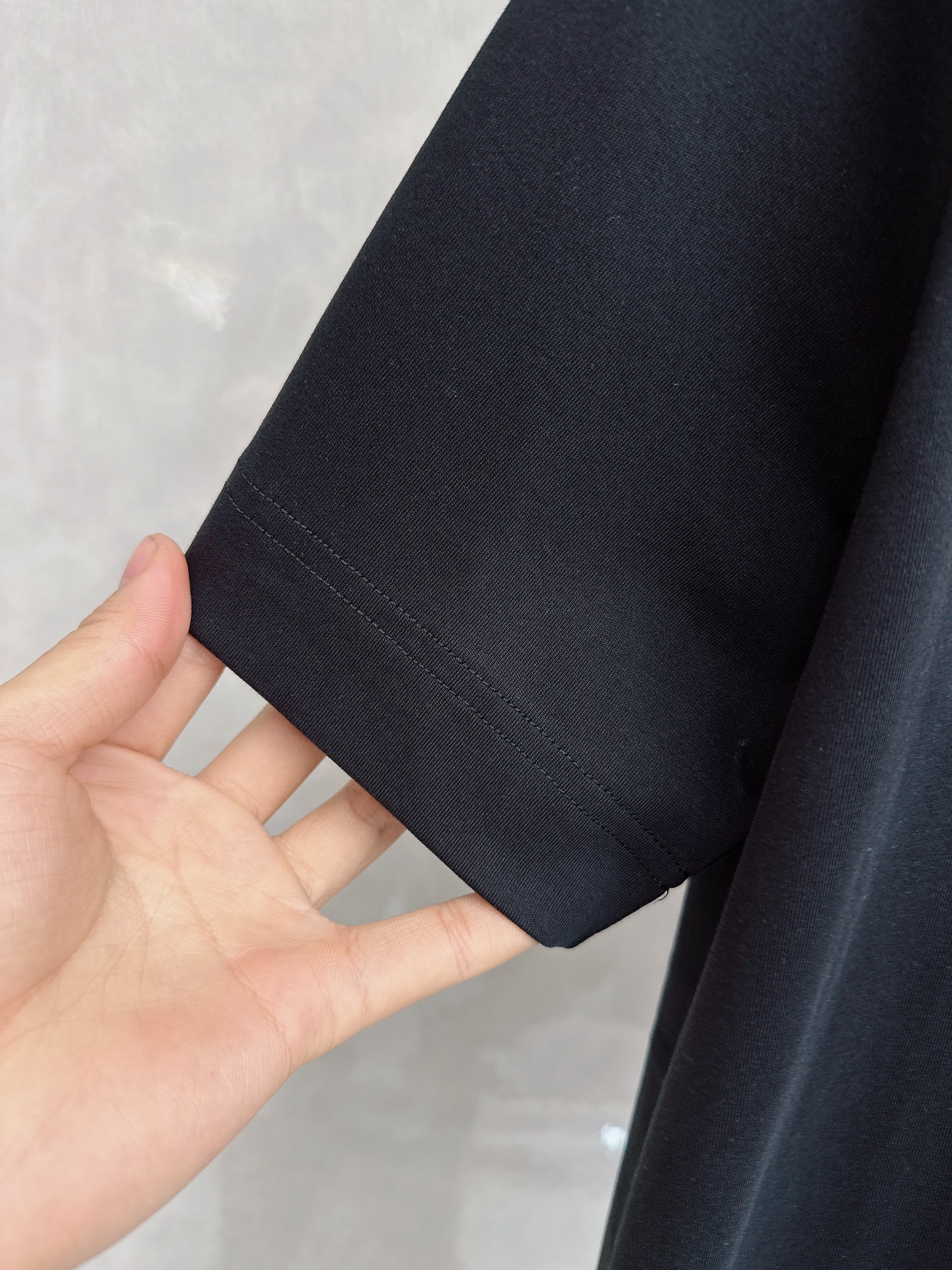 杰尼亚 2026顶级品质logo刺绣圆领棉质短袖T恤，原版定织顶级220g纯棉平纹针织面料，手感如丝绸般