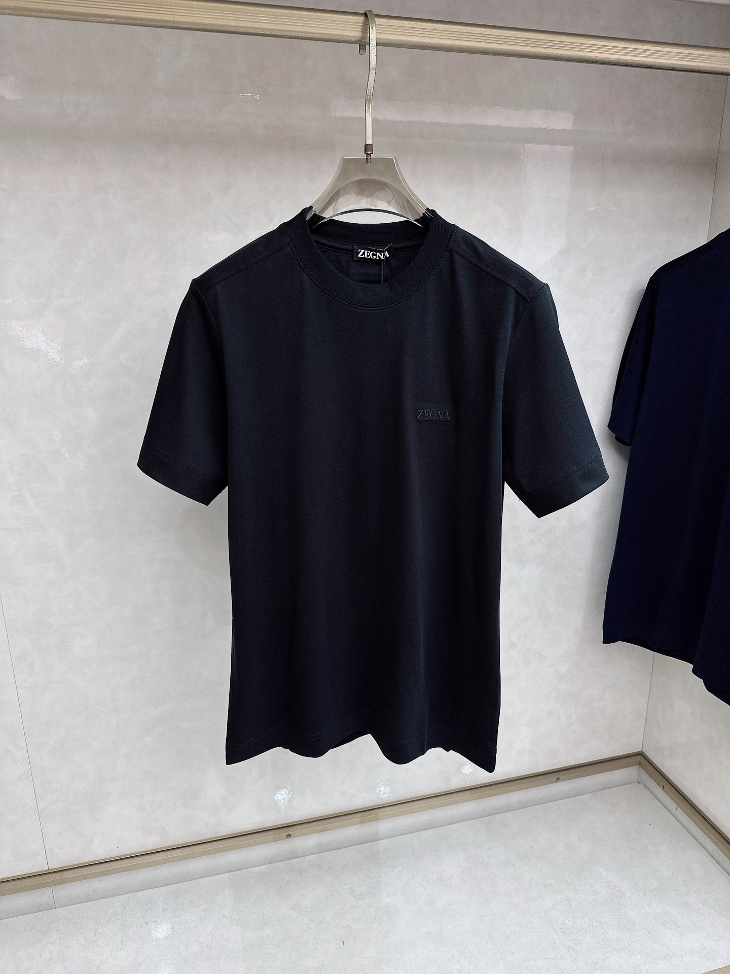 杰尼亚 2026顶级品质logo刺绣圆领棉质短袖T恤，原版定织顶级220g纯棉平纹针织面料，手感如丝绸般