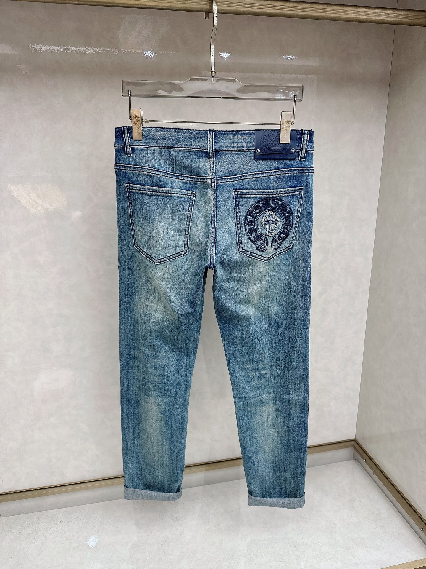 克罗心 2026春夏最新推出男士休闲牛仔裤新品！重工水洗牛仔裤！定制面料和一般牛仔布料比起来，更加柔软舒