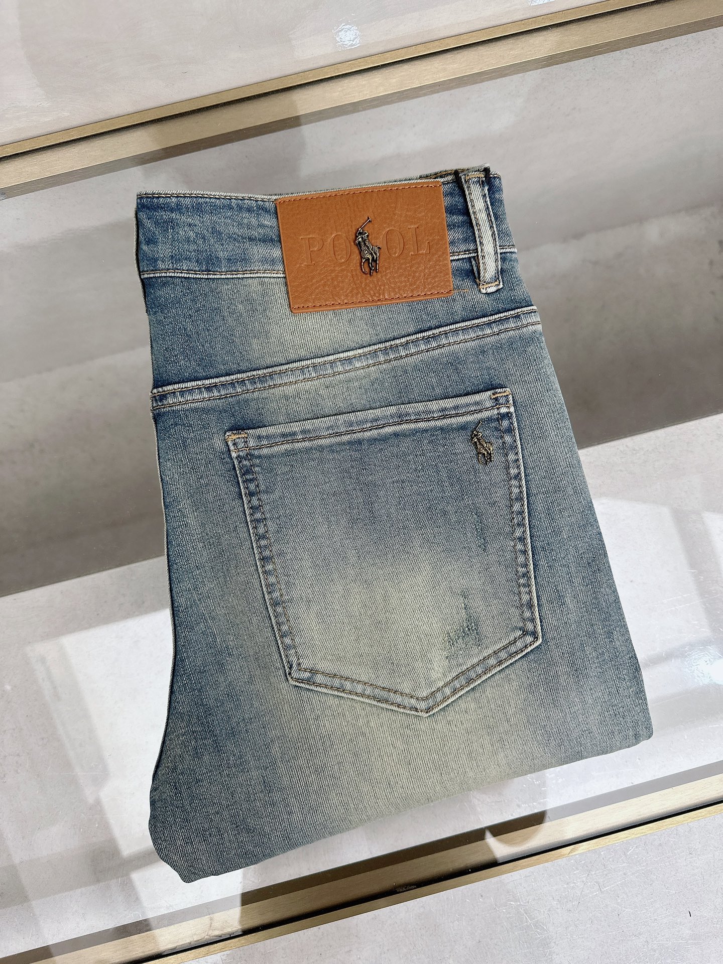 保罗 2026春夏最新推出男士休闲牛仔裤新品！重工水洗牛仔裤！定制面料和一般牛仔布料比起来，更加柔软舒适