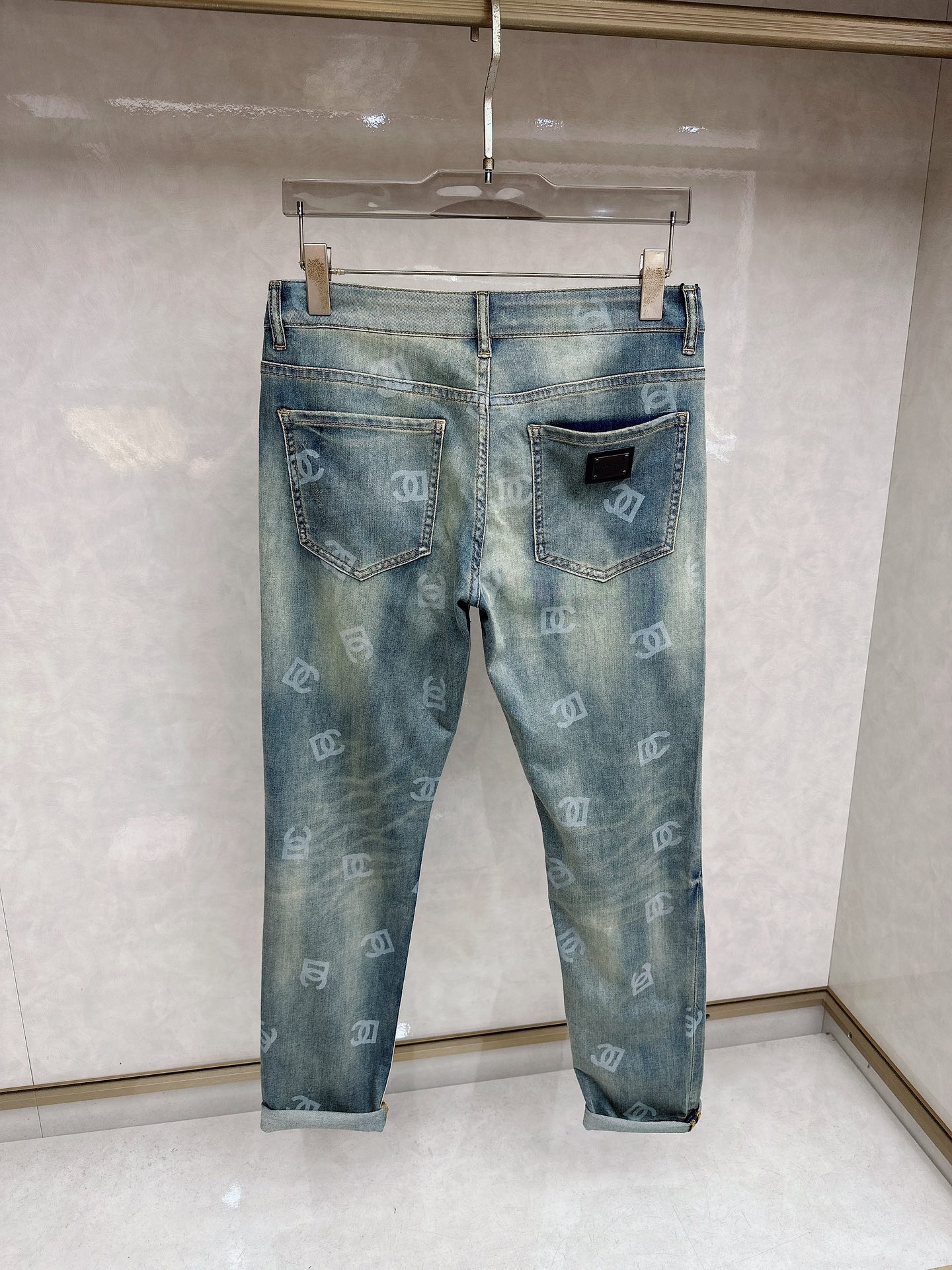 DG 2026春夏最新推出男士休闲牛仔裤新品！重工水洗牛仔裤！定制面料和一般牛仔布料比起来，更加柔软舒适