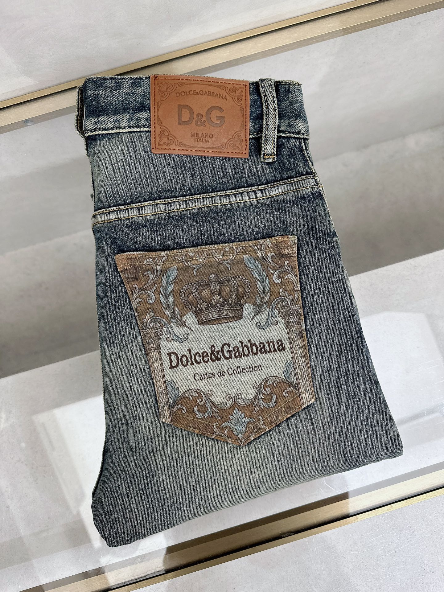 DG 春夏🔥🔥新款现货上市，原单爆款牛仔裤👖超级定制款，原版五金，超级重工工艺，版型超赞👍细节做工无可挑