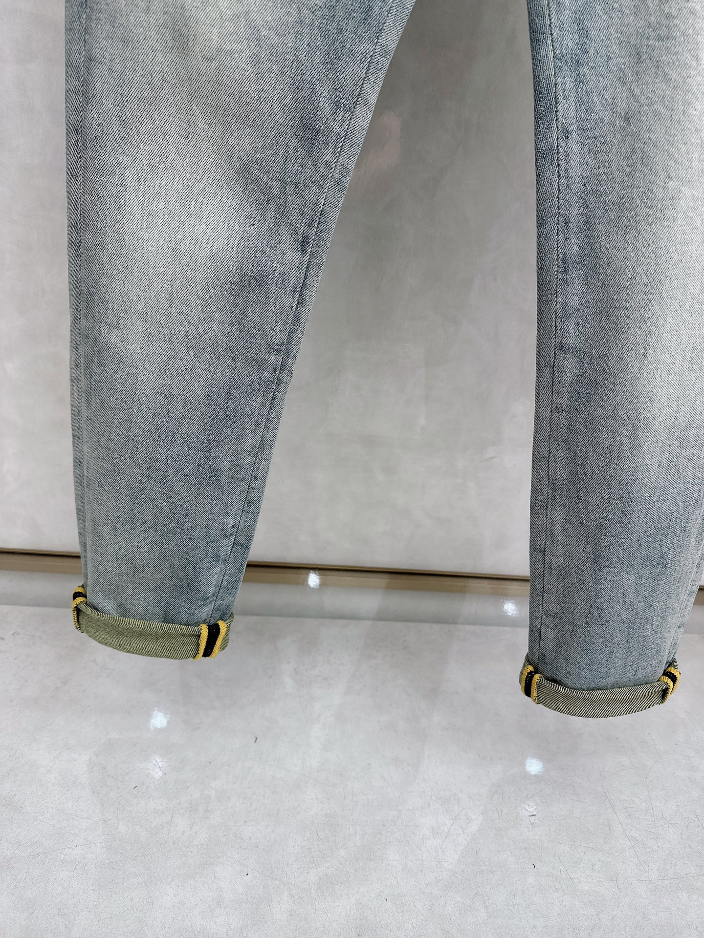 LV 春夏🔥🔥新款现货上市，原单爆款牛仔裤👖超级定制款，原版五金，超级重工工艺，版型超赞👍细节做工无可挑