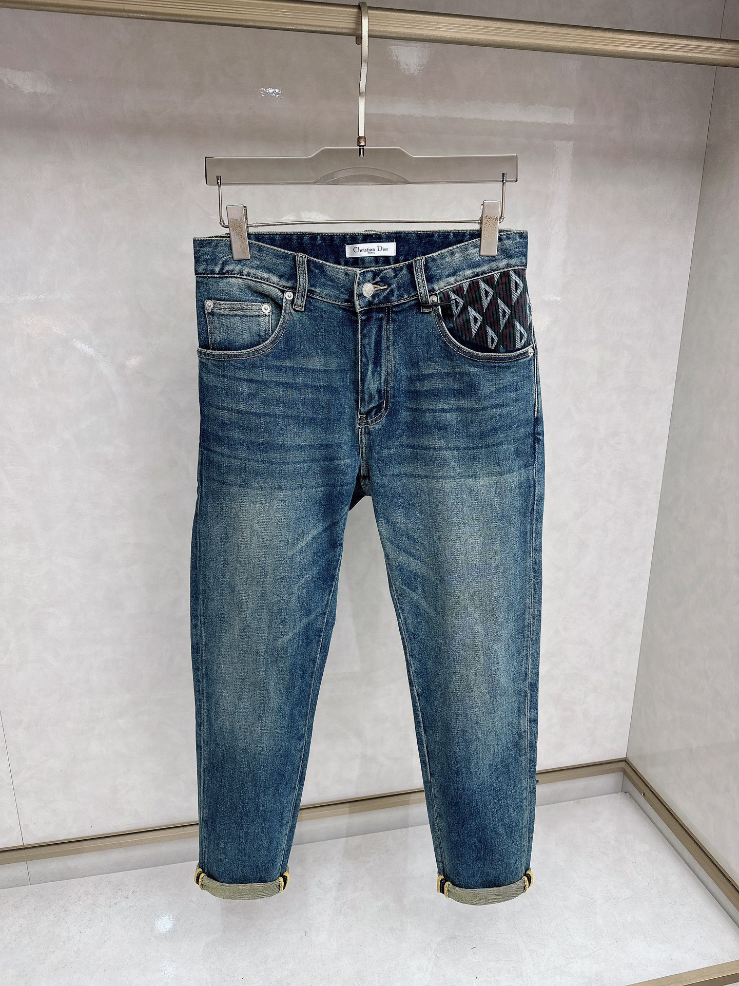 迪奥 春夏🔥🔥新款现货上市，原单爆款牛仔裤👖超级定制款，原版五金，超级重工工艺，版型超赞👍细节做工无可挑