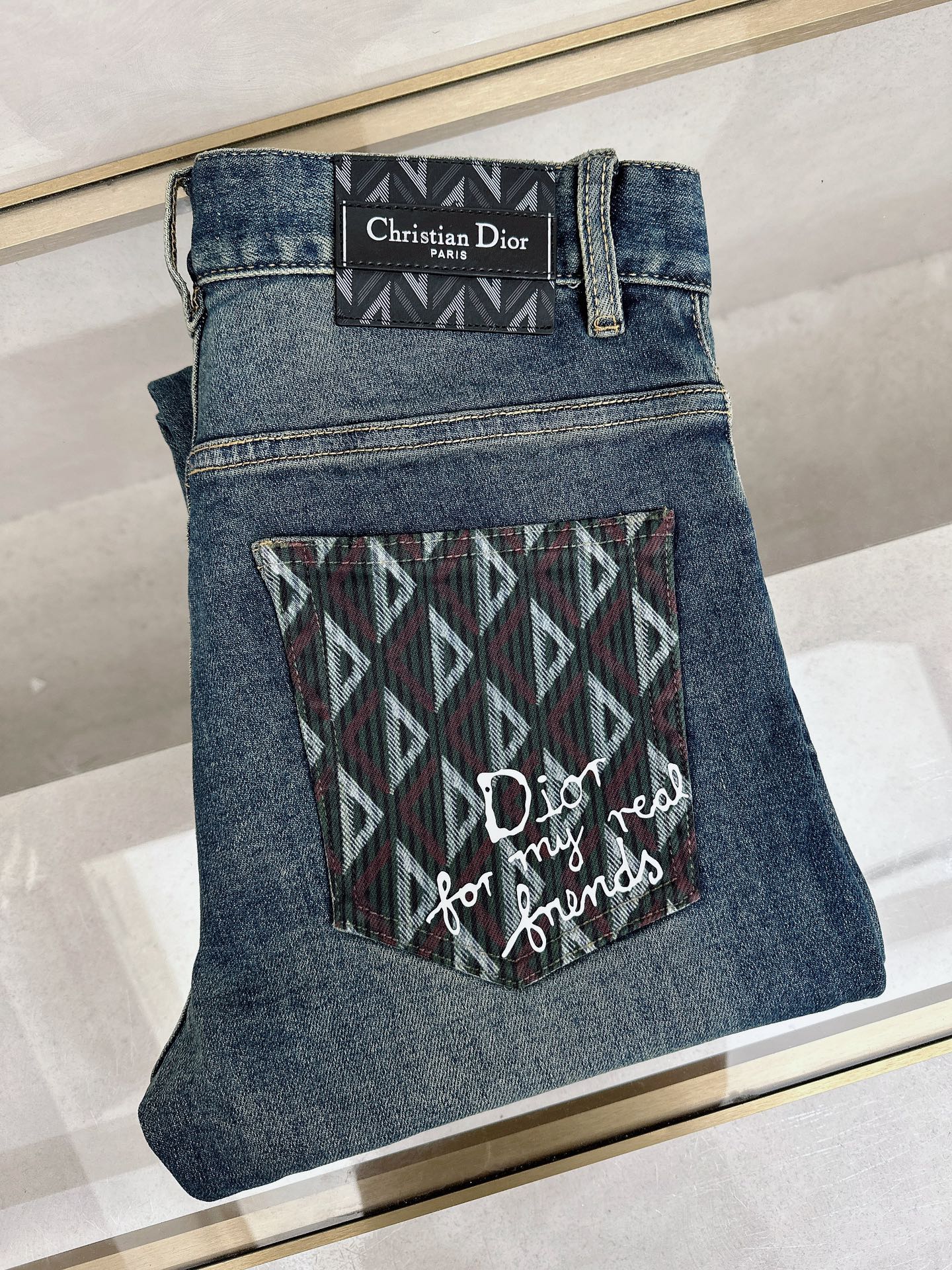 迪奥 春夏🔥🔥新款现货上市，原单爆款牛仔裤👖超级定制款，原版五金，超级重工工艺，版型超赞👍细节做工无可挑