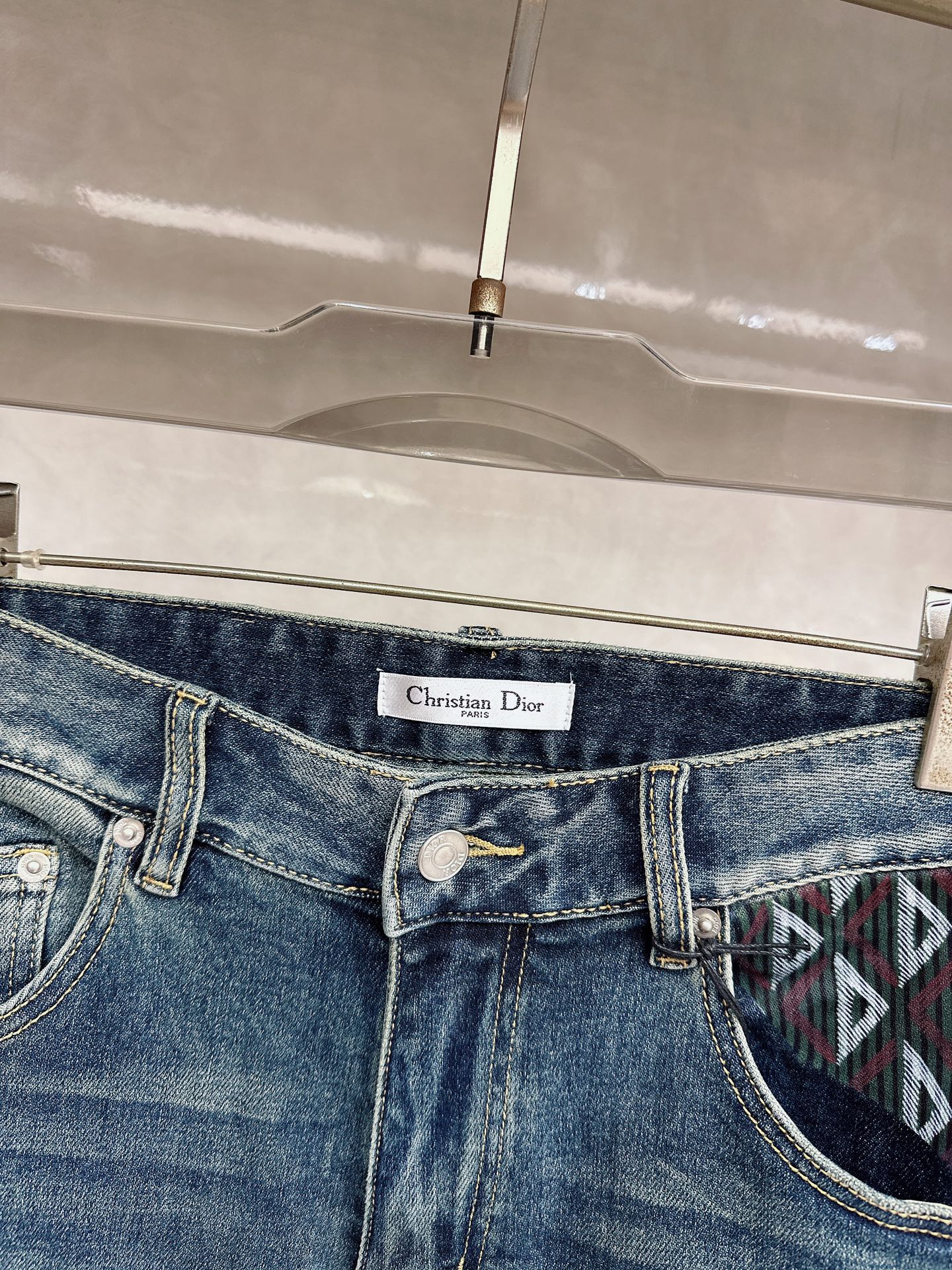 迪奥 春夏🔥🔥新款现货上市，原单爆款牛仔裤👖超级定制款，原版五金，超级重工工艺，版型超赞👍细节做工无可挑