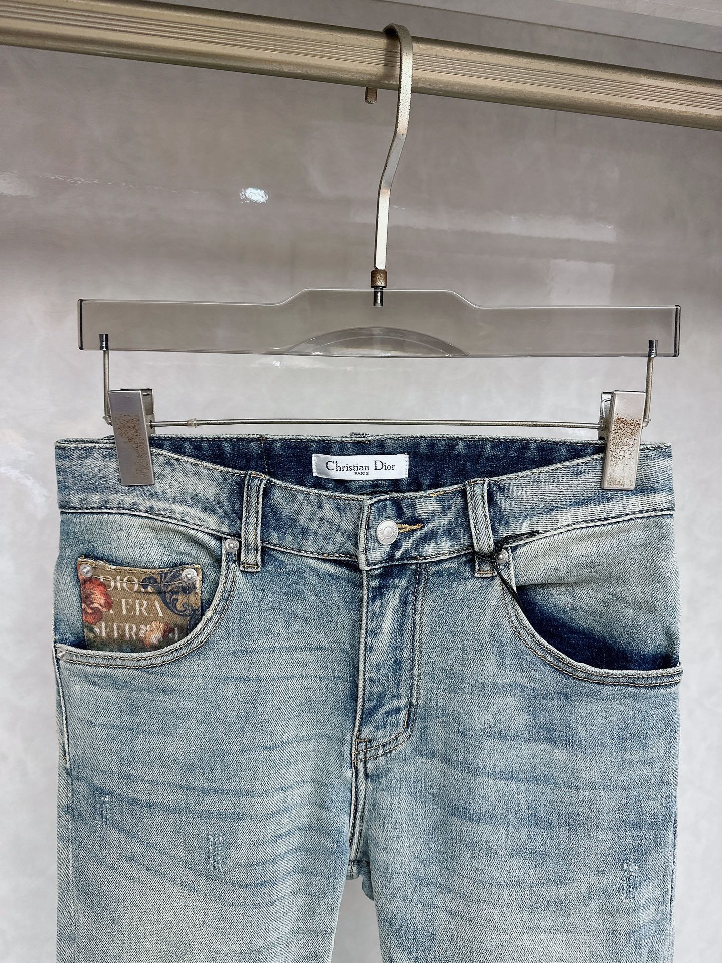 迪奥 春夏🔥🔥新款现货上市，原单爆款牛仔裤👖超级定制款，原版五金，超级重工工艺，版型超赞👍细节做工无可挑