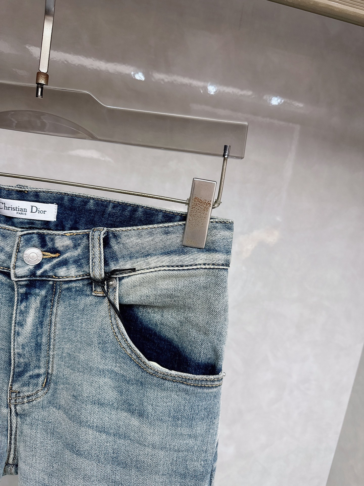 迪奥 春夏🔥🔥新款现货上市，原单爆款牛仔裤👖超级定制款，原版五金，超级重工工艺，版型超赞👍细节做工无可挑