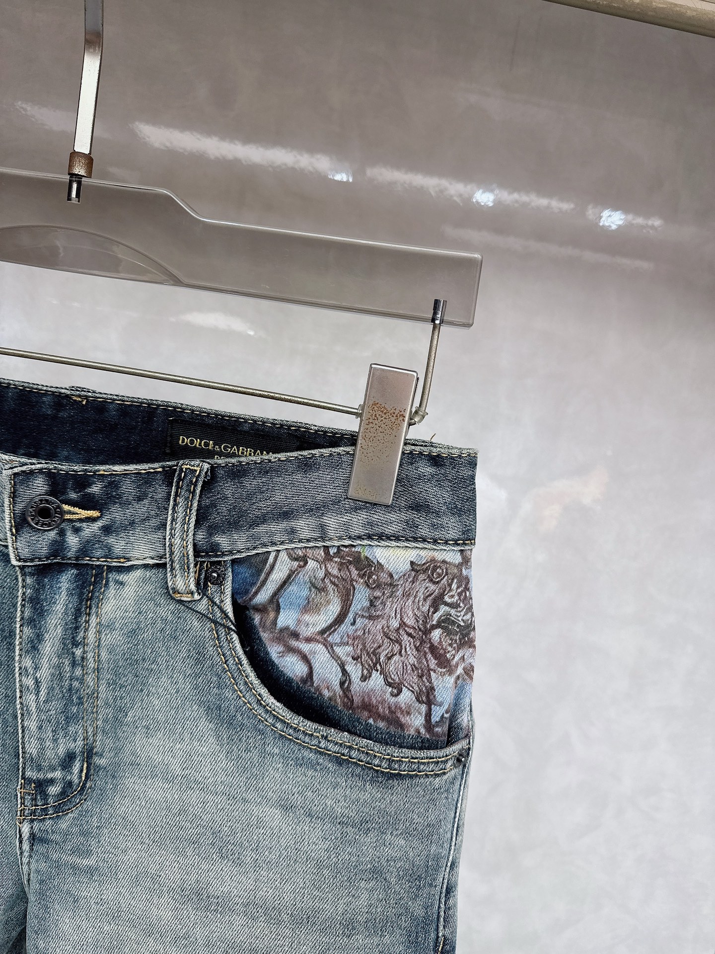 DG 春夏🔥🔥新款现货上市，原单爆款牛仔裤👖超级定制款，原版五金，超级重工工艺，版型超赞👍细节做工无可挑