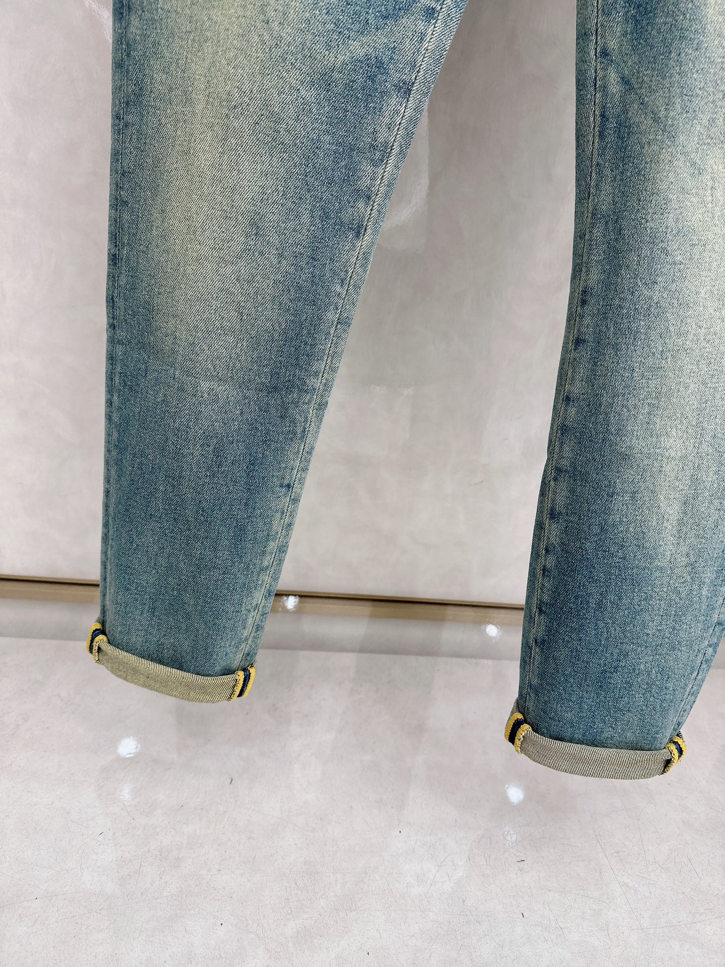 巴宝莉 春夏🔥🔥新款现货上市，原单爆款牛仔裤👖超级定制款，原版五金，超级重工工艺，版型超赞👍细节做工无可