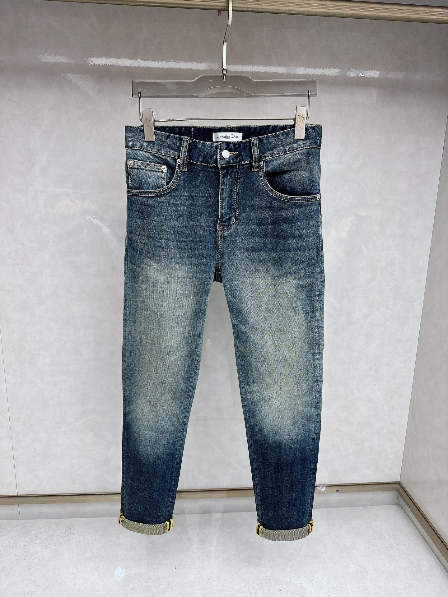 迪奥 春夏🔥🔥新款现货上市，原单爆款牛仔裤👖超级定制款，原版五金，超级重工工艺，版型超赞👍细节做工无可挑