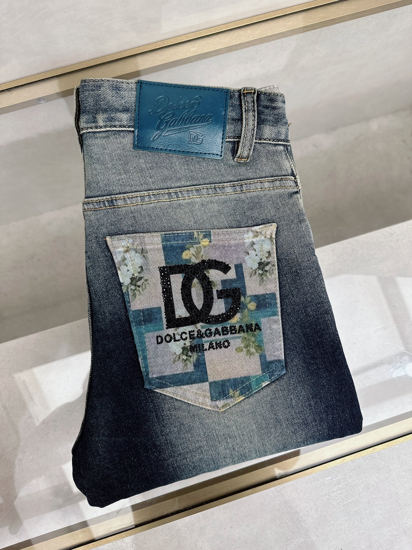 DG 春夏🔥🔥新款现货上市，原单爆款牛仔裤👖超级定制款，原版五金，超级重工工艺，版型超赞👍细节做工无可挑