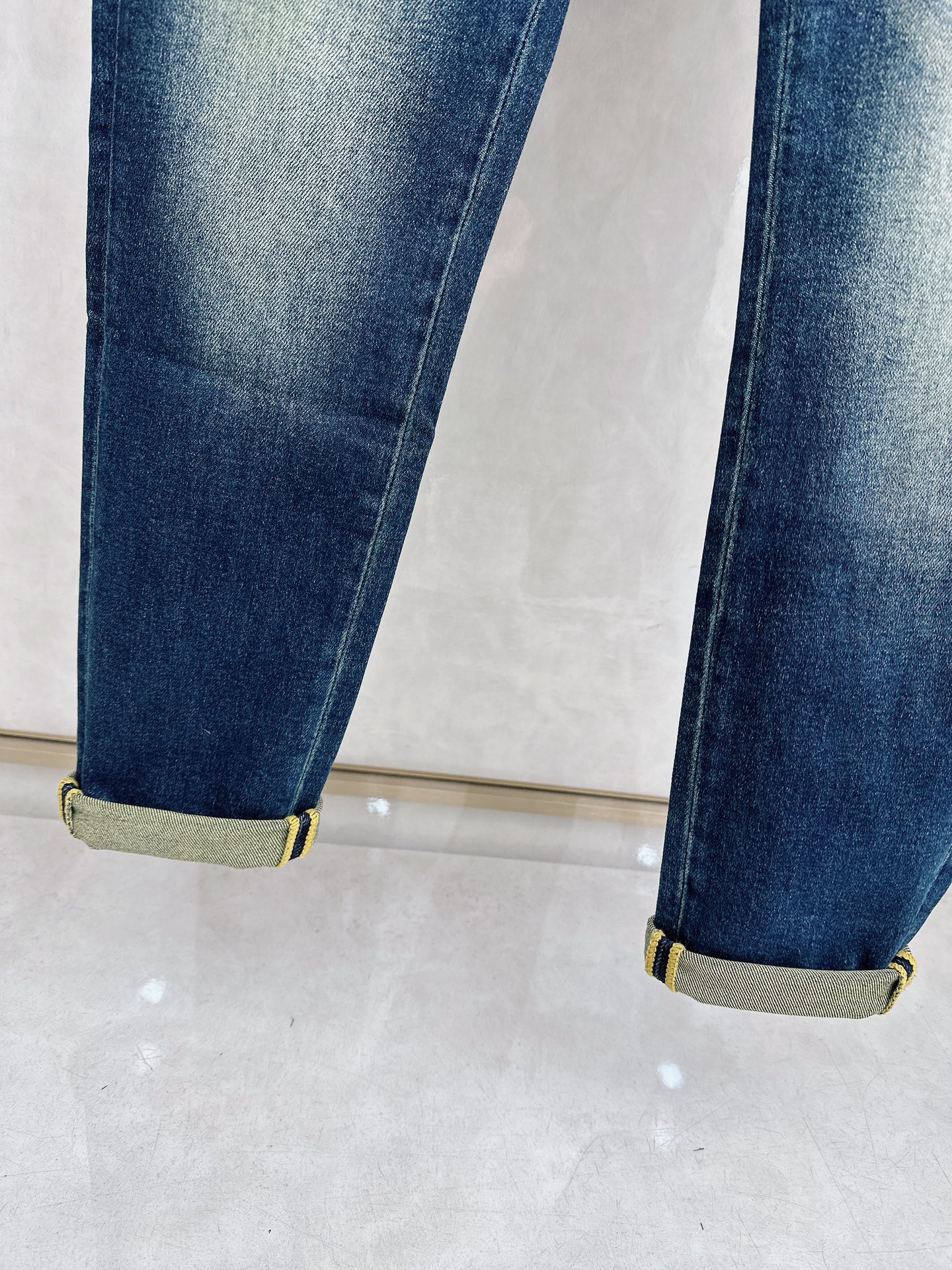 LV 春夏🔥🔥新款现货上市，原单爆款牛仔裤👖超级定制款，原版五金，超级重工工艺，版型超赞👍细节做工无可挑