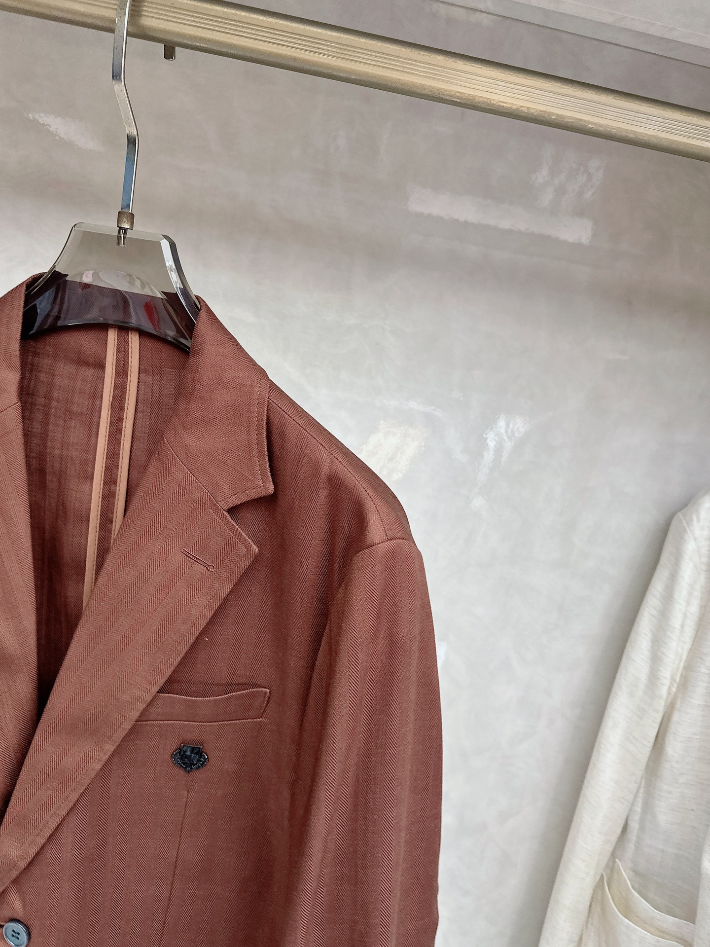L新款(亚麻系列)官网同步发售！辅料全部原版定制出品，贸易公司真品订单。高级定制进口面料，以天然植物纖維