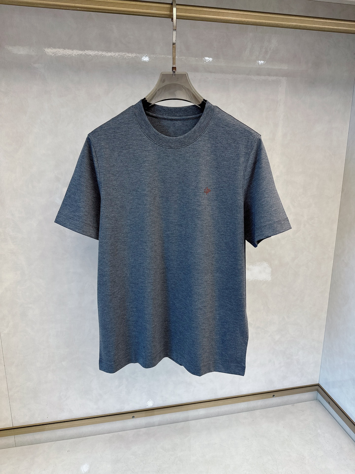 Loro piana 春夏新款PLoro Piana诺悠翩雅圆领休闲短T，定制桑丝棉面料，灰色M-XXX
