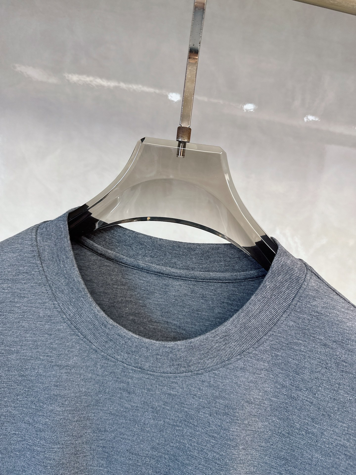 Loro piana 春夏新款PLoro Piana诺悠翩雅圆领休闲短T，定制桑丝棉面料，灰色M-XXX