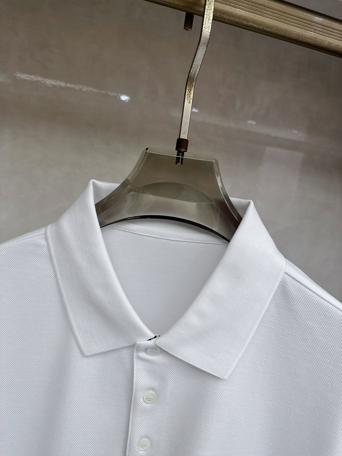 Burberry 1955ss秋季新款发布➖巴宝莉翻领短袖T恤，高端新款短袖，字母logo刺绣，穿上就是