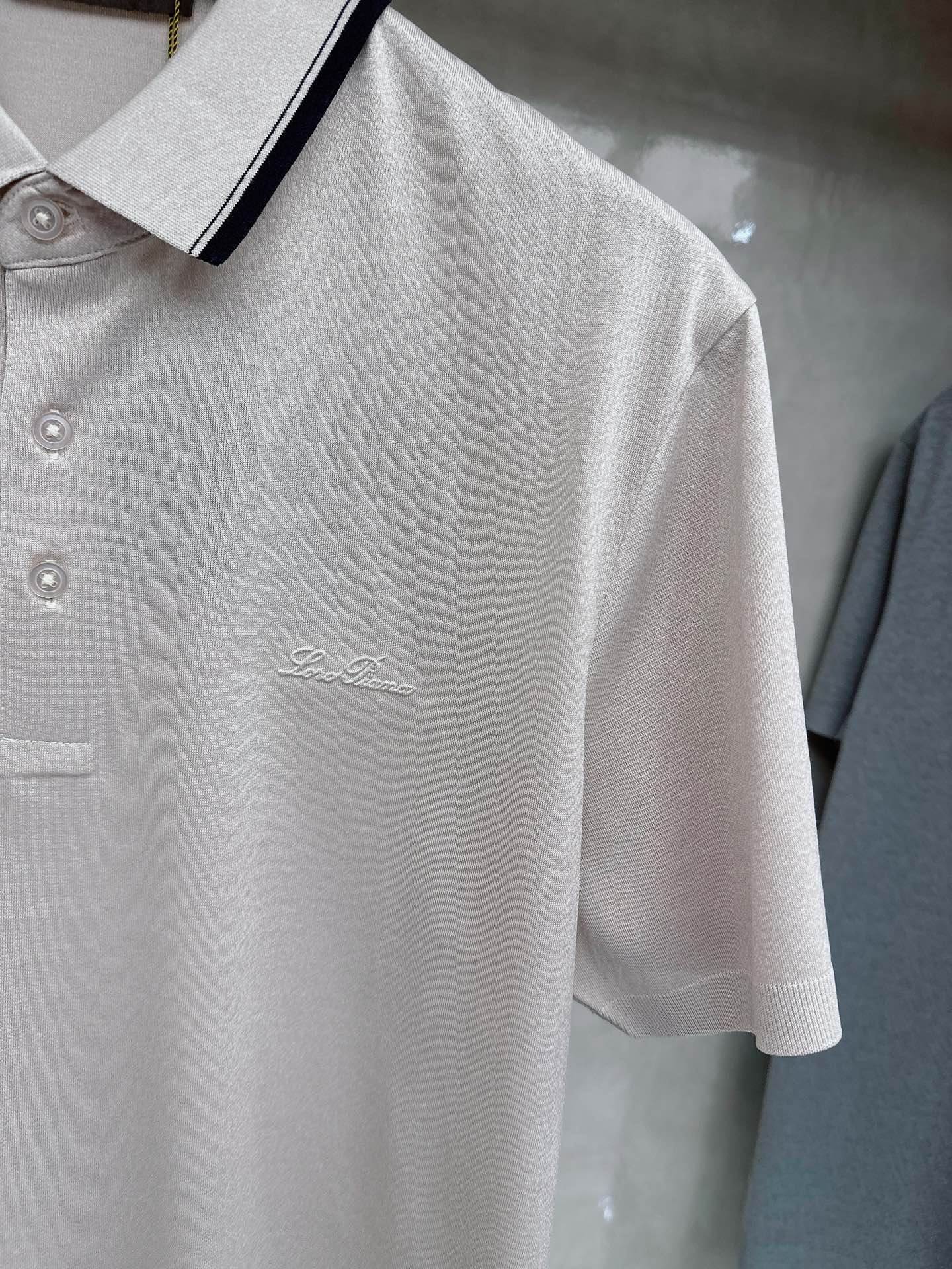 loro Piana 上新 26ss loro Piana 春夏新款花灰起脚平纹短袖 原版定制 轻薄透气