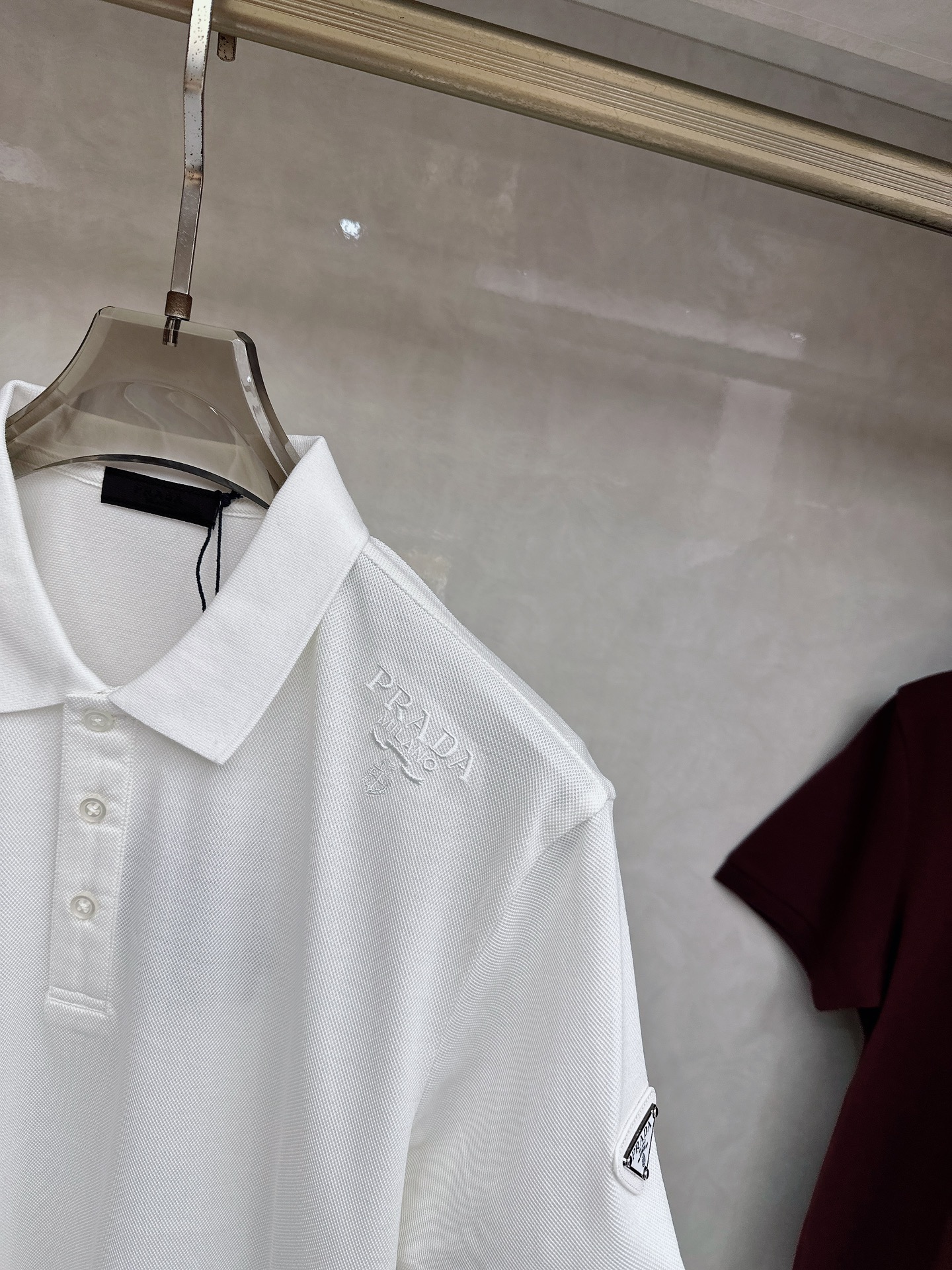 普拉达 上新 26ss P家早春新款Polo 原版定制 面料选用珠地棉 轻薄透气 上身丝滑舒适 高端大气