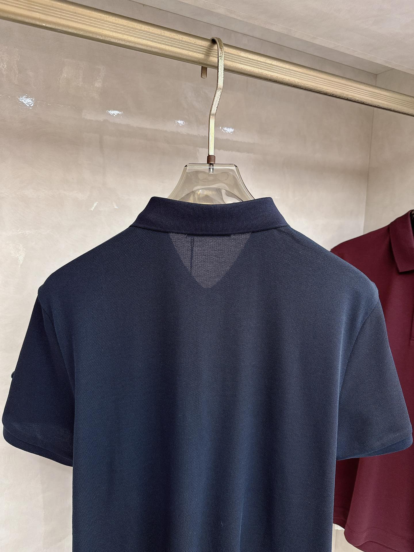 普拉达 上新 26ss P家早春新款Polo 原版定制 面料选用珠地棉 轻薄透气 上身丝滑舒适 高端大气