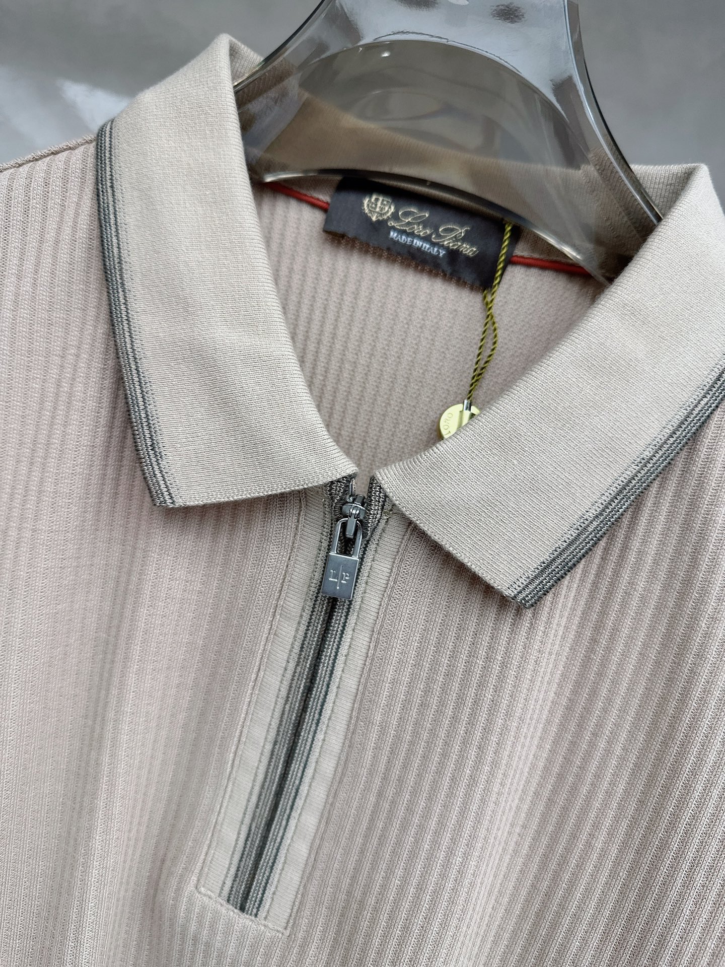 -loro Piana 26春夏新款冰感竖纹针织面料，打造立体质感，告别平面单调，视觉触感双高级，金属拉