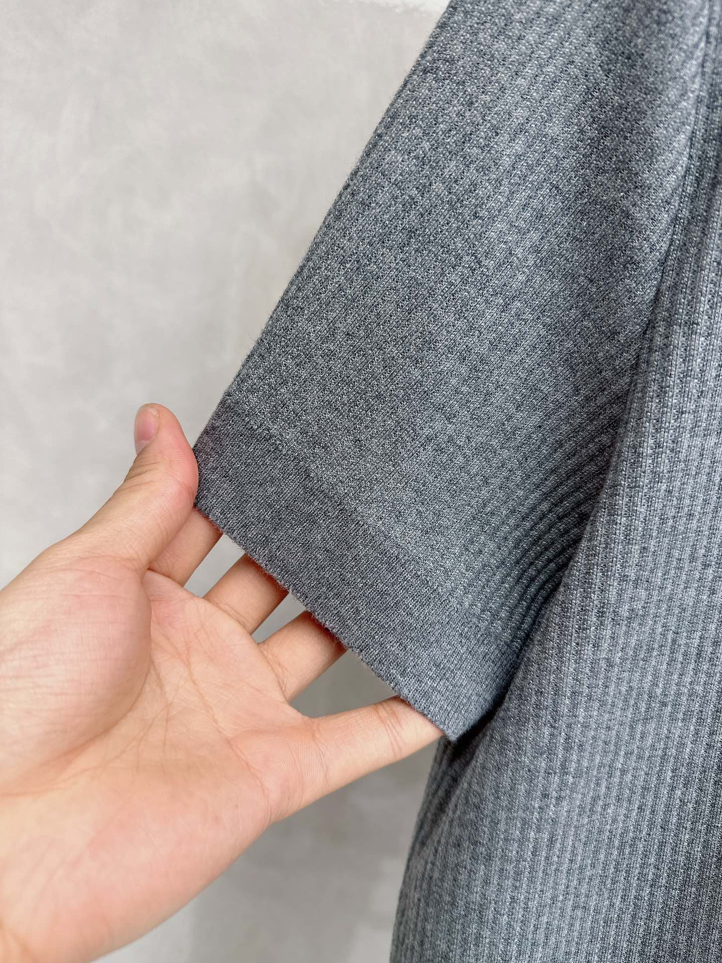-loro Piana 26春夏新款冰感竖纹针织面料，打造立体质感，告别平面单调，视觉触感双高级，金属拉