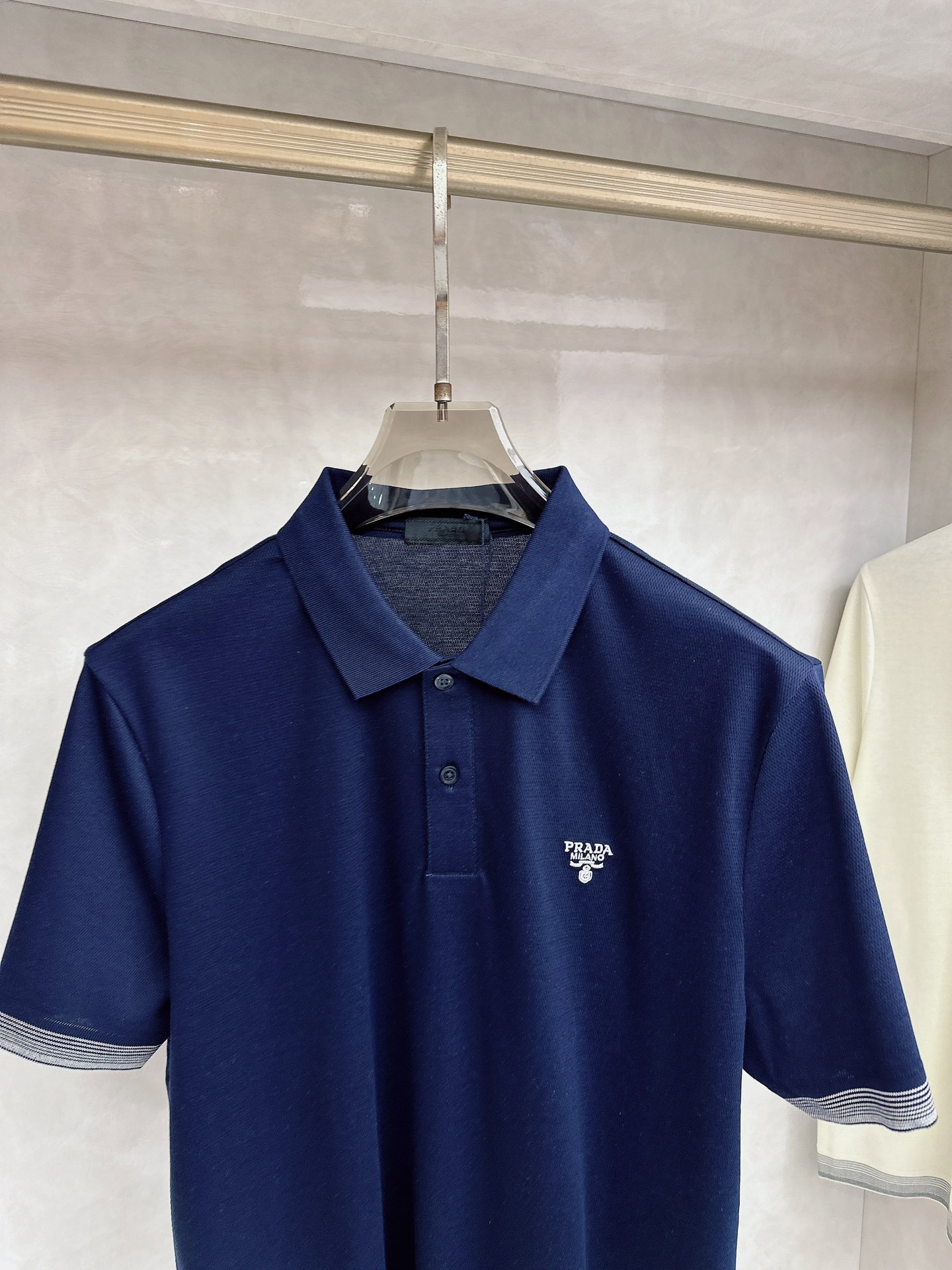 普拉达【新品全网独家 针织短袖 ‼️‼️ 2026夏季新品🆕Pr*da 男士针织刺绣🪡字母三角logo 