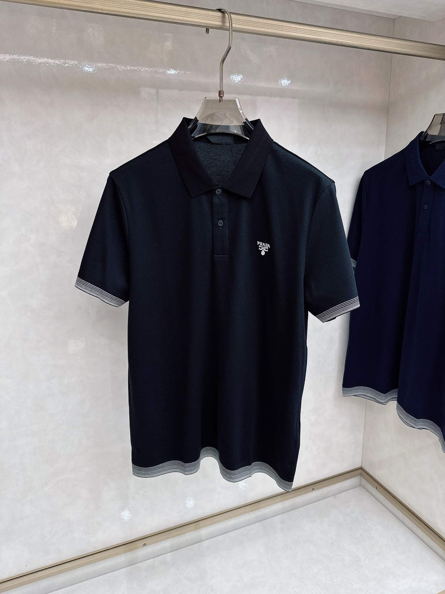 普拉达【新品全网独家 针织短袖 ‼️‼️ 2026夏季新品🆕Pr*da 男士针织刺绣🪡字母三角logo 
