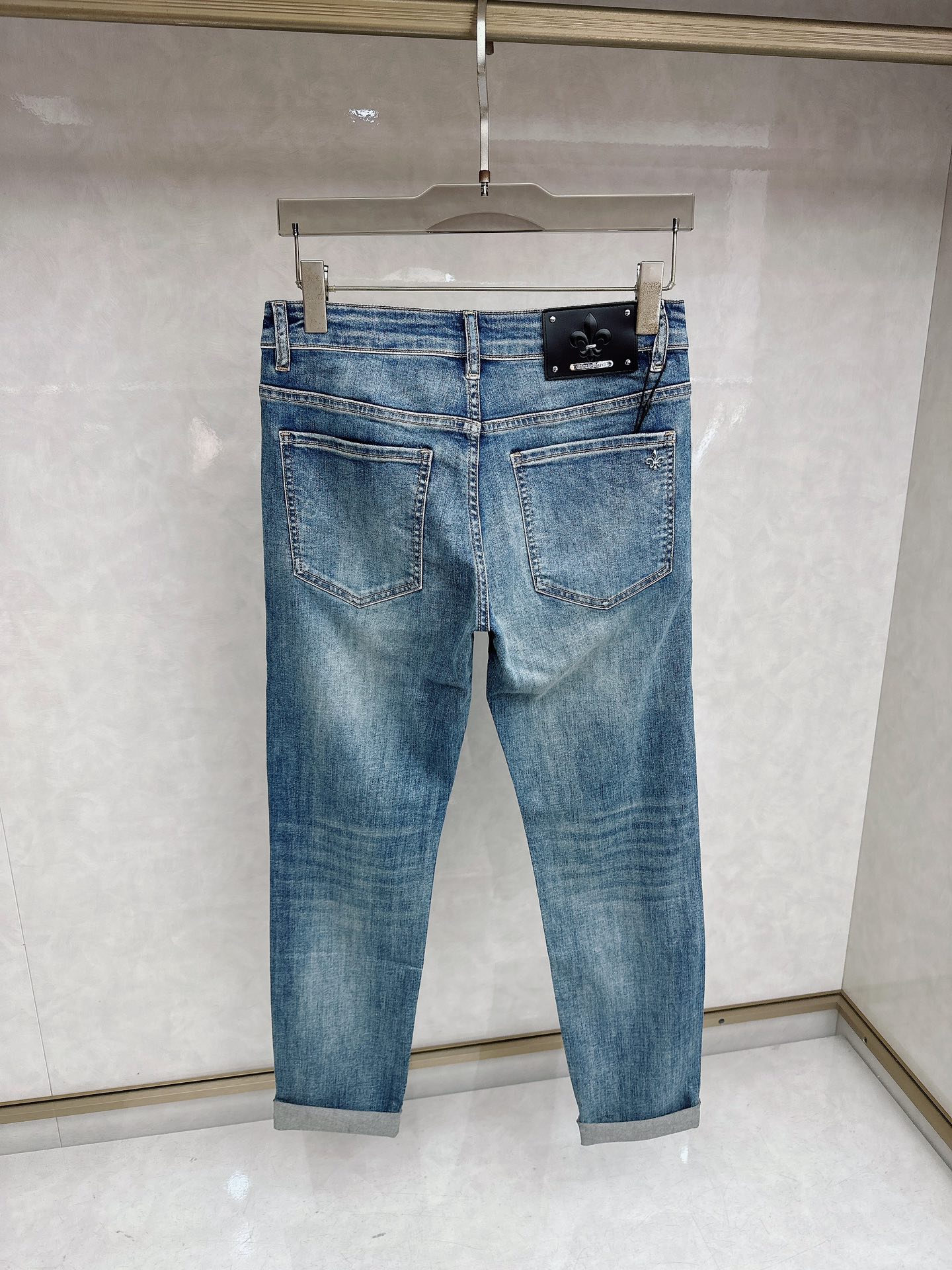 克罗心 2026春夏最新推出男士休闲牛仔裤新品！重工水洗牛仔裤！定制面料和一般牛仔布料比起来，更加柔软舒