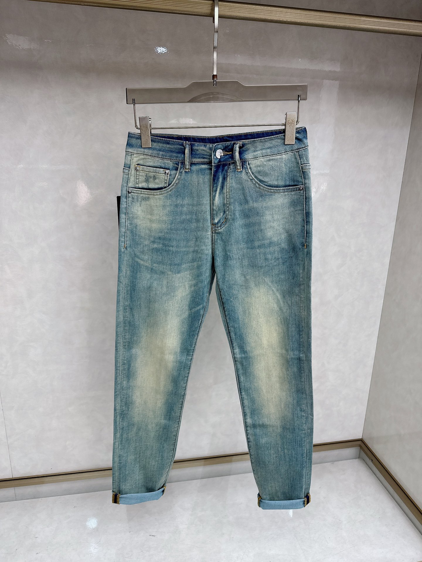 克罗心 2026春夏最新推出男士休闲牛仔裤新品！重工水洗牛仔裤！定制面料和一般牛仔布料比起来，更加柔软舒