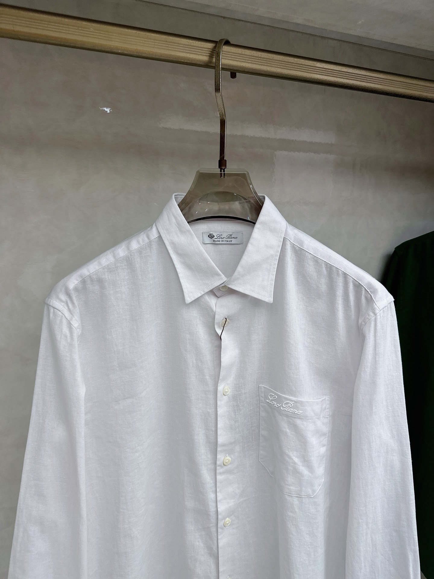 Loro piana 🆕🆕🆕【Loro Pina】诺悠翩雅 老钱新贵推荐！100%进口亚麻衬衫，色彩搭配
