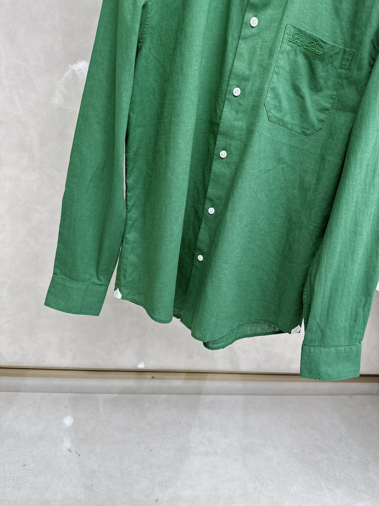 Loro piana 🆕🆕🆕【Loro Pina】诺悠翩雅 老钱新贵推荐！100%进口亚麻衬衫，色彩搭配