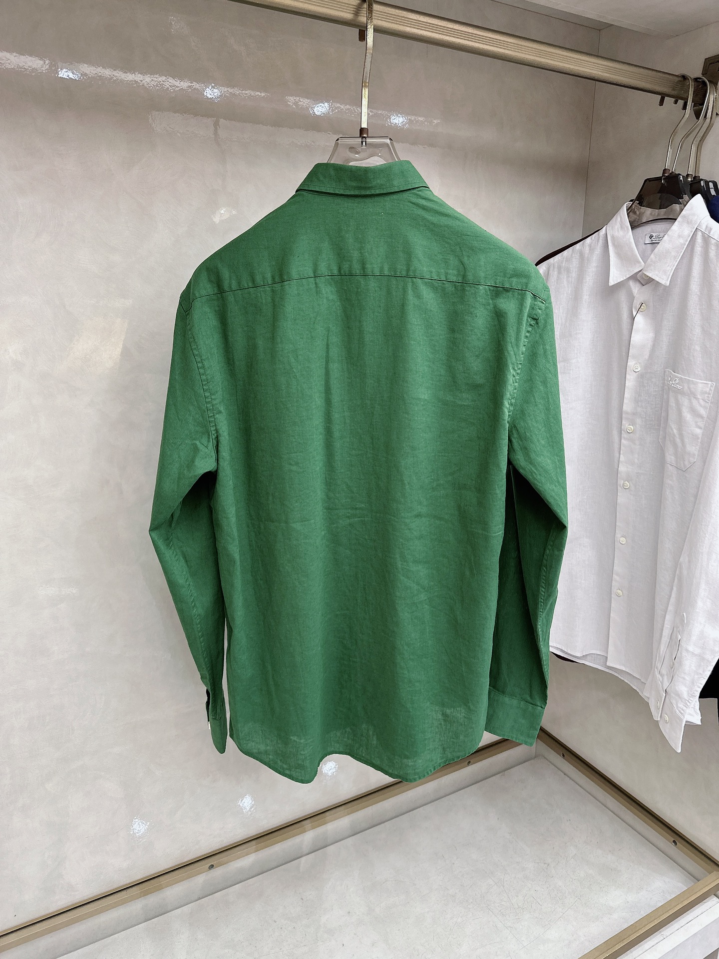 Loro piana 🆕🆕🆕【Loro Pina】诺悠翩雅 老钱新贵推荐！100%进口亚麻衬衫，色彩搭配