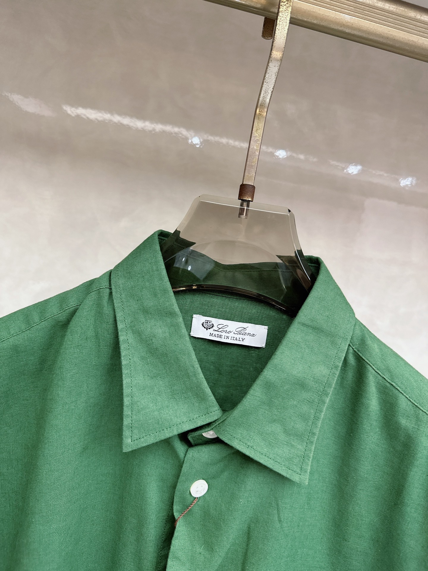 Loro piana 🆕🆕🆕【Loro Pina】诺悠翩雅 老钱新贵推荐！100%进口亚麻衬衫，色彩搭配