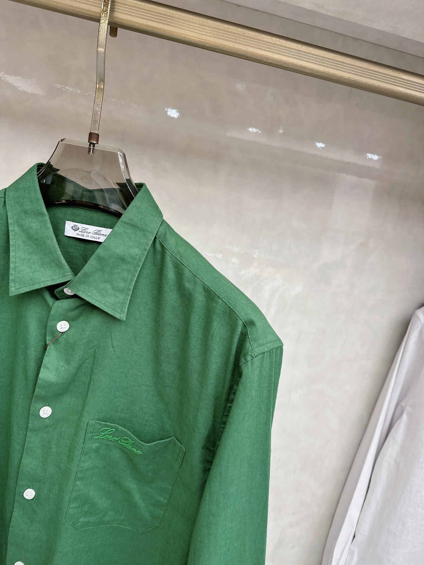 Loro piana 🆕🆕🆕【Loro Pina】诺悠翩雅 老钱新贵推荐！100%进口亚麻衬衫，色彩搭配