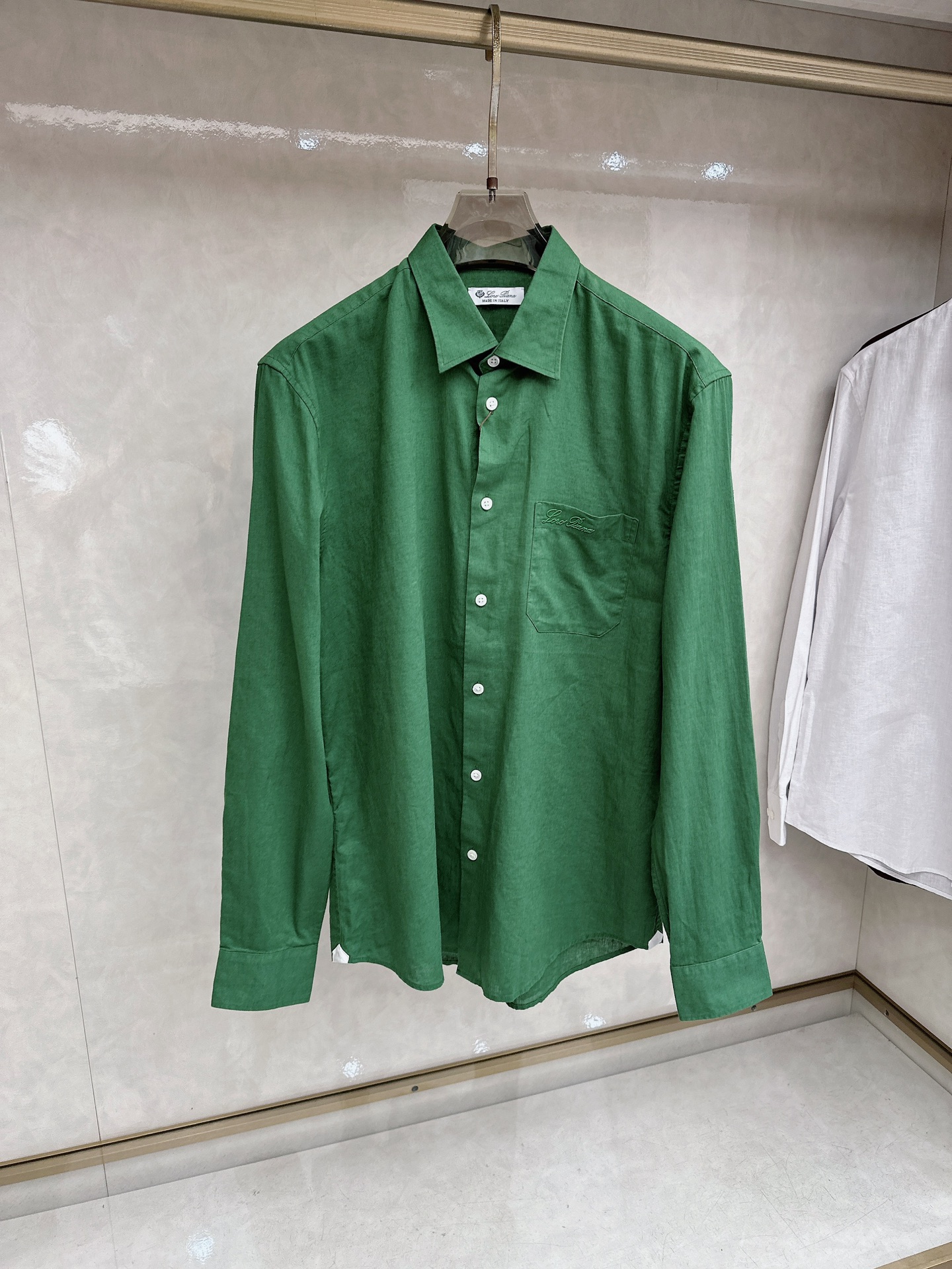 Loro piana 🆕🆕🆕【Loro Pina】诺悠翩雅 老钱新贵推荐！100%进口亚麻衬衫，色彩搭配