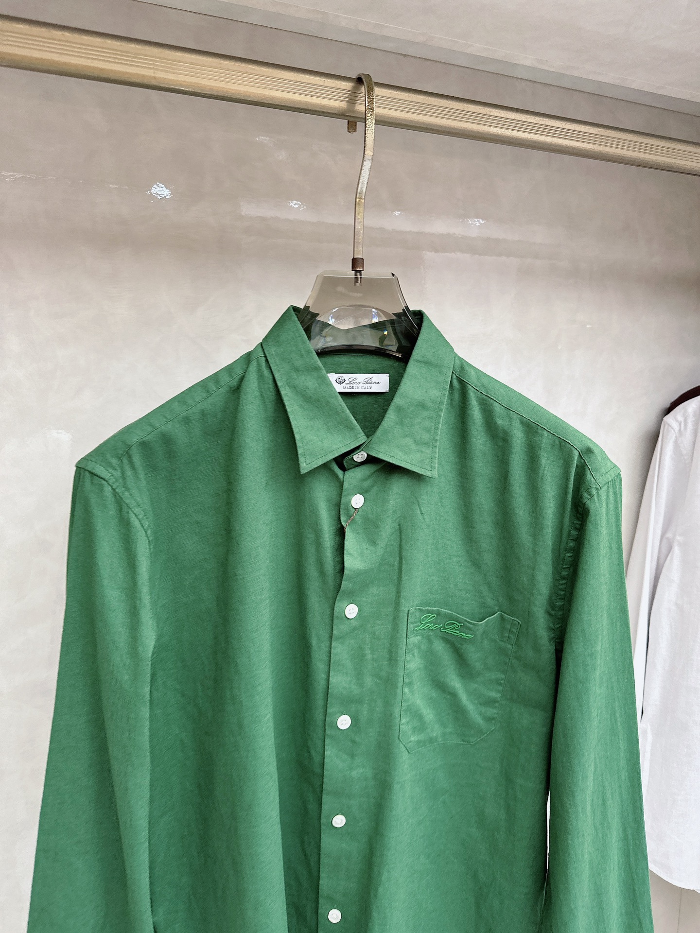 Loro piana 🆕🆕🆕【Loro Pina】诺悠翩雅 老钱新贵推荐！100%进口亚麻衬衫，色彩搭配