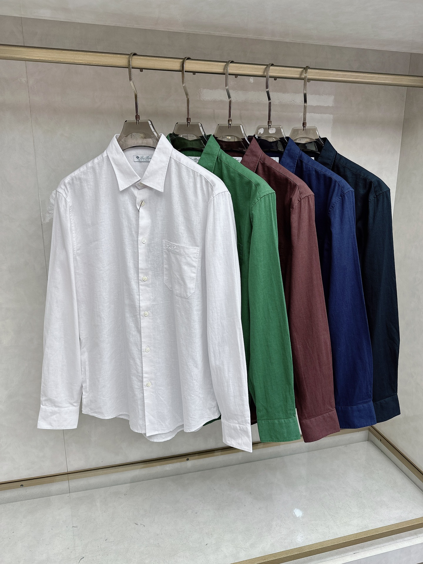 Loro piana 🆕🆕🆕【Loro Pina】诺悠翩雅 老钱新贵推荐！100%进口亚麻衬衫，色彩搭配