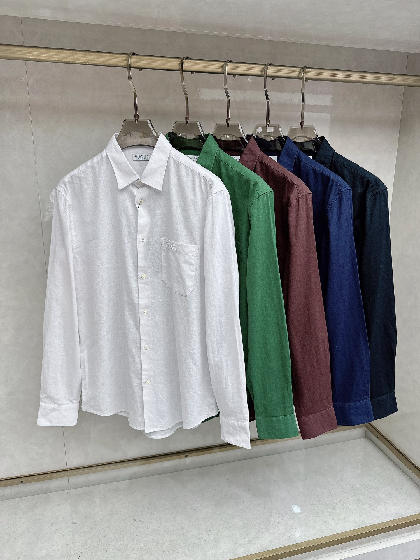 Loro piana 🆕🆕🆕【Loro Pina】诺悠翩雅 老钱新贵推荐！100%进口亚麻衬衫，色彩搭配