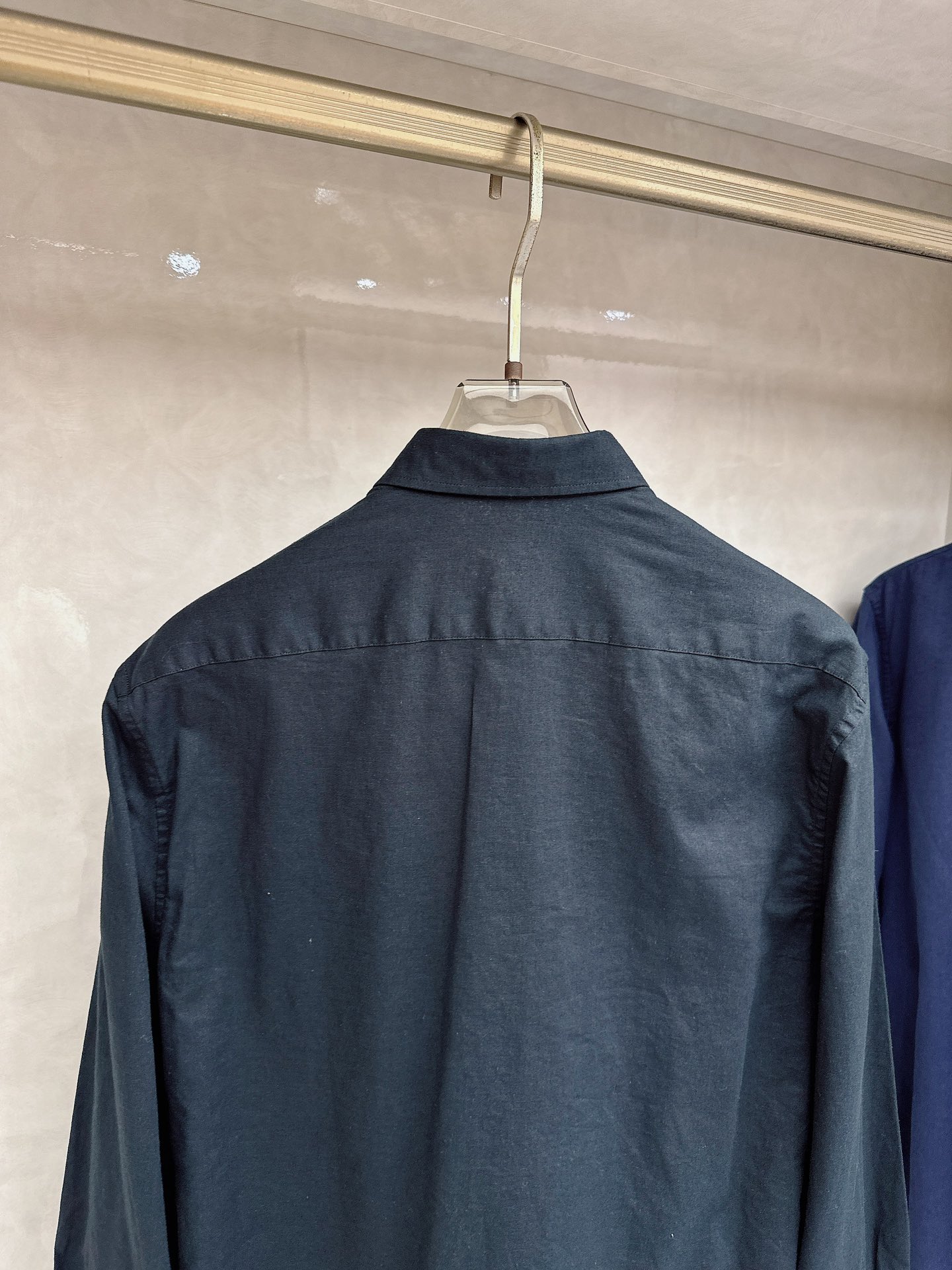 Loro piana 🆕🆕🆕【Loro Pina】诺悠翩雅 老钱新贵推荐！100%进口亚麻衬衫，色彩搭配