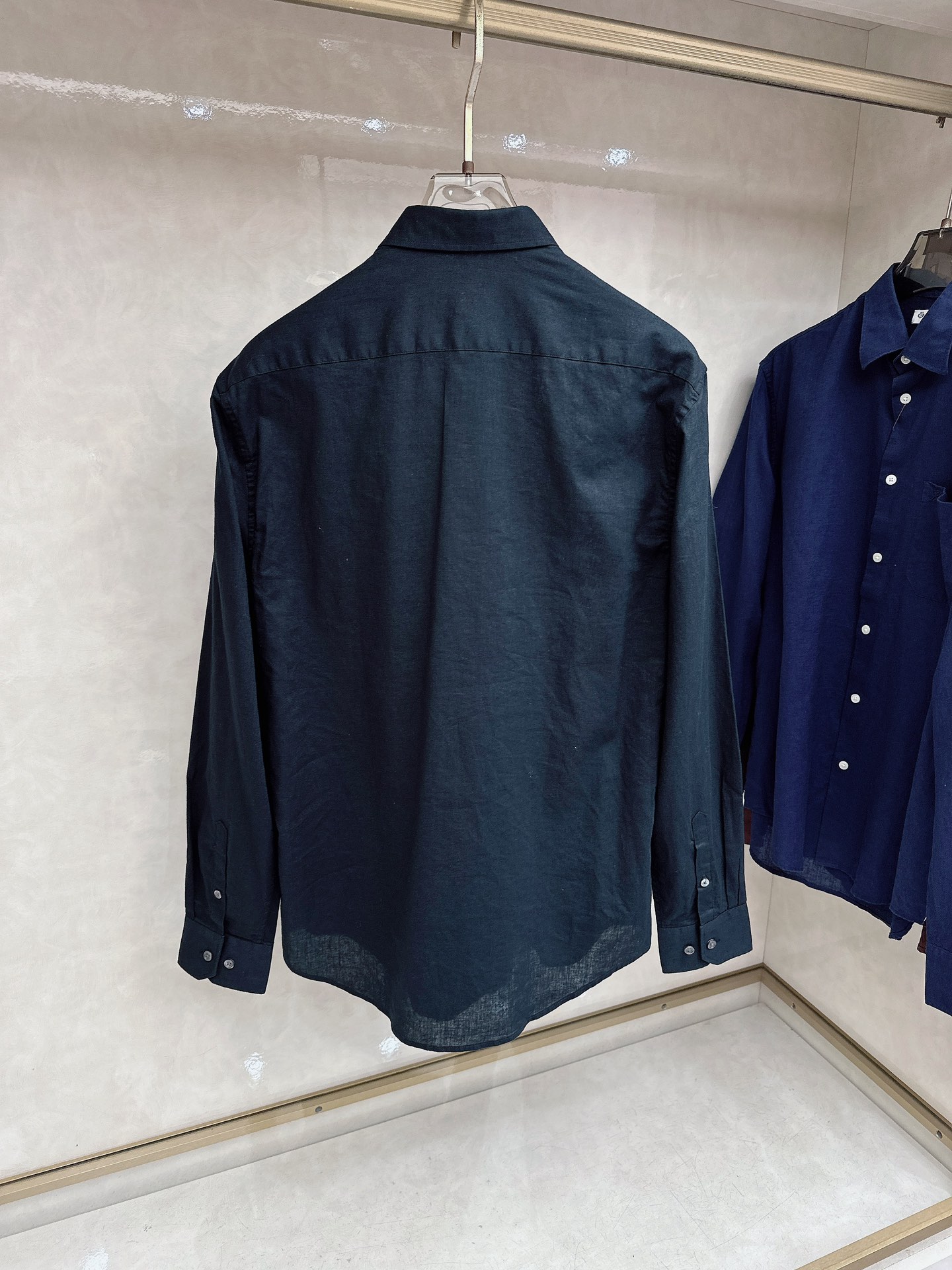 Loro piana 🆕🆕🆕【Loro Pina】诺悠翩雅 老钱新贵推荐！100%进口亚麻衬衫，色彩搭配