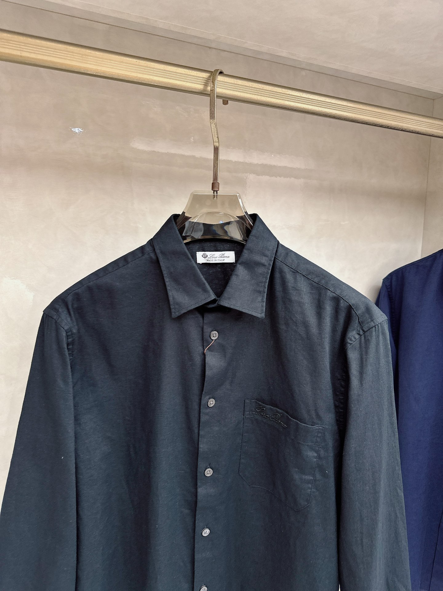 Loro piana 🆕🆕🆕【Loro Pina】诺悠翩雅 老钱新贵推荐！100%进口亚麻衬衫，色彩搭配