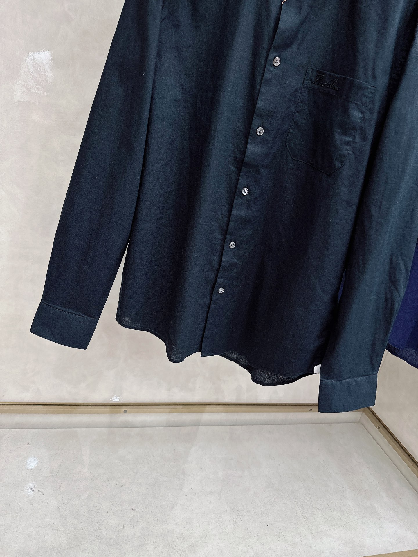 Loro piana 🆕🆕🆕【Loro Pina】诺悠翩雅 老钱新贵推荐！100%进口亚麻衬衫，色彩搭配