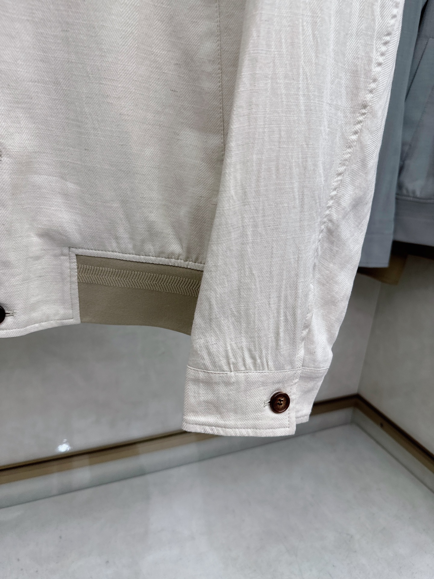 Loro piana 🆕🆕🆕【Loro Pina】诺悠翩雅 新品老钱风100%麻料夹克，轻商务的休闲之选