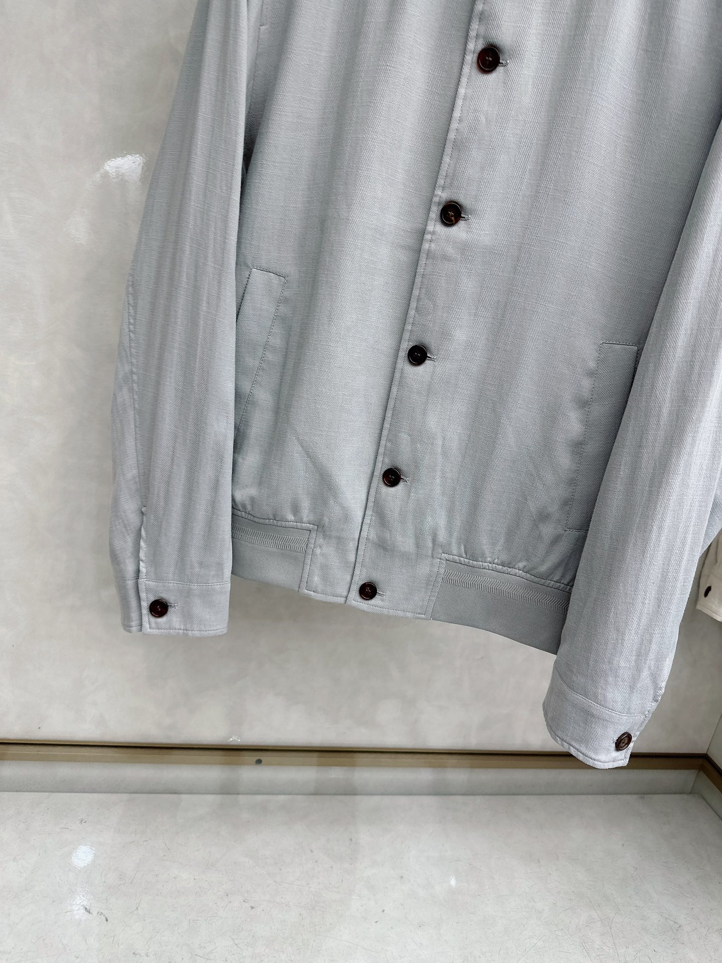 Loro piana 🆕🆕🆕【Loro Pina】诺悠翩雅 新品老钱风100%麻料夹克，轻商务的休闲之选