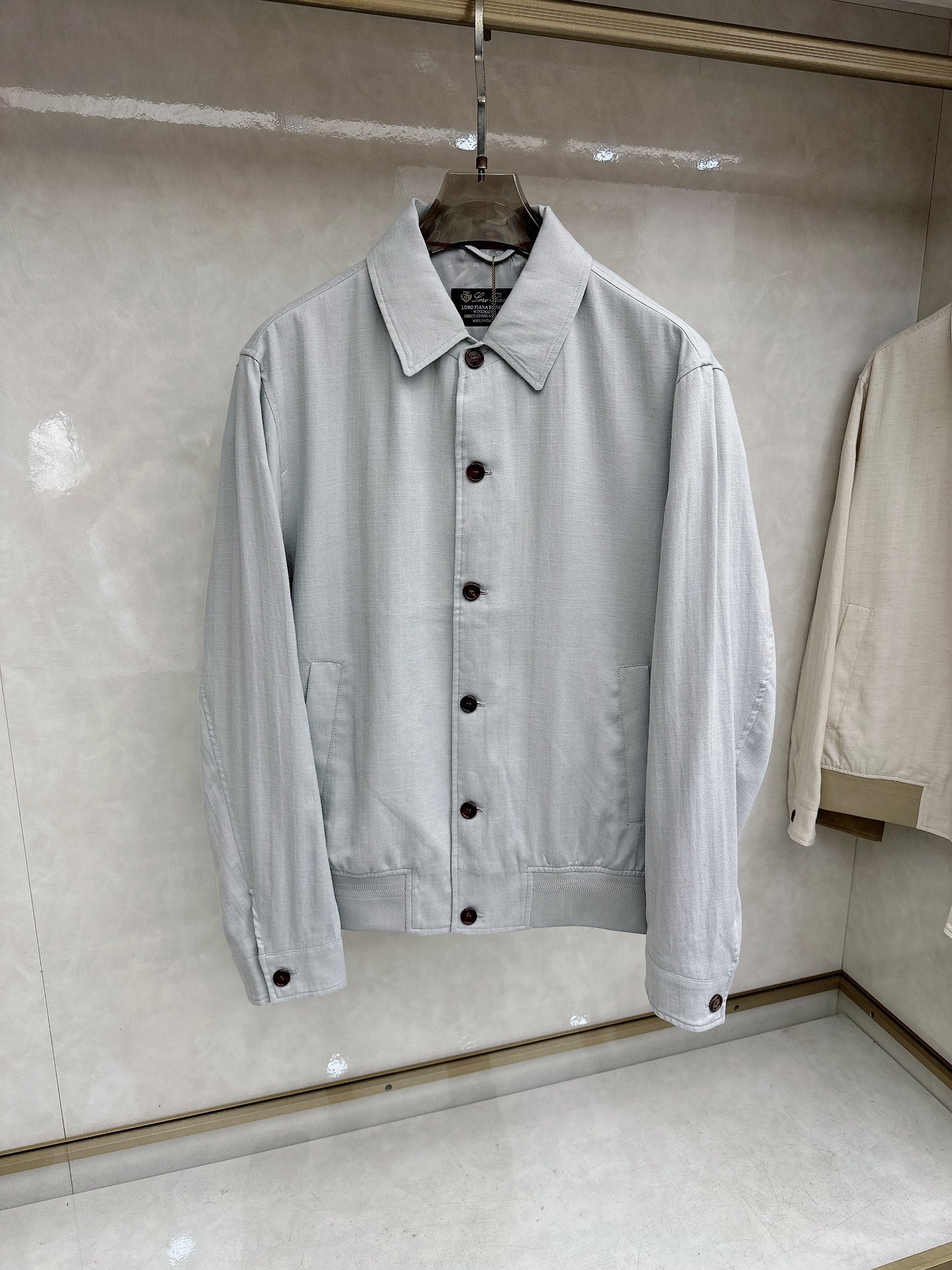 Loro piana 🆕🆕🆕【Loro Pina】诺悠翩雅 新品老钱风100%麻料夹克，轻商务的休闲之选