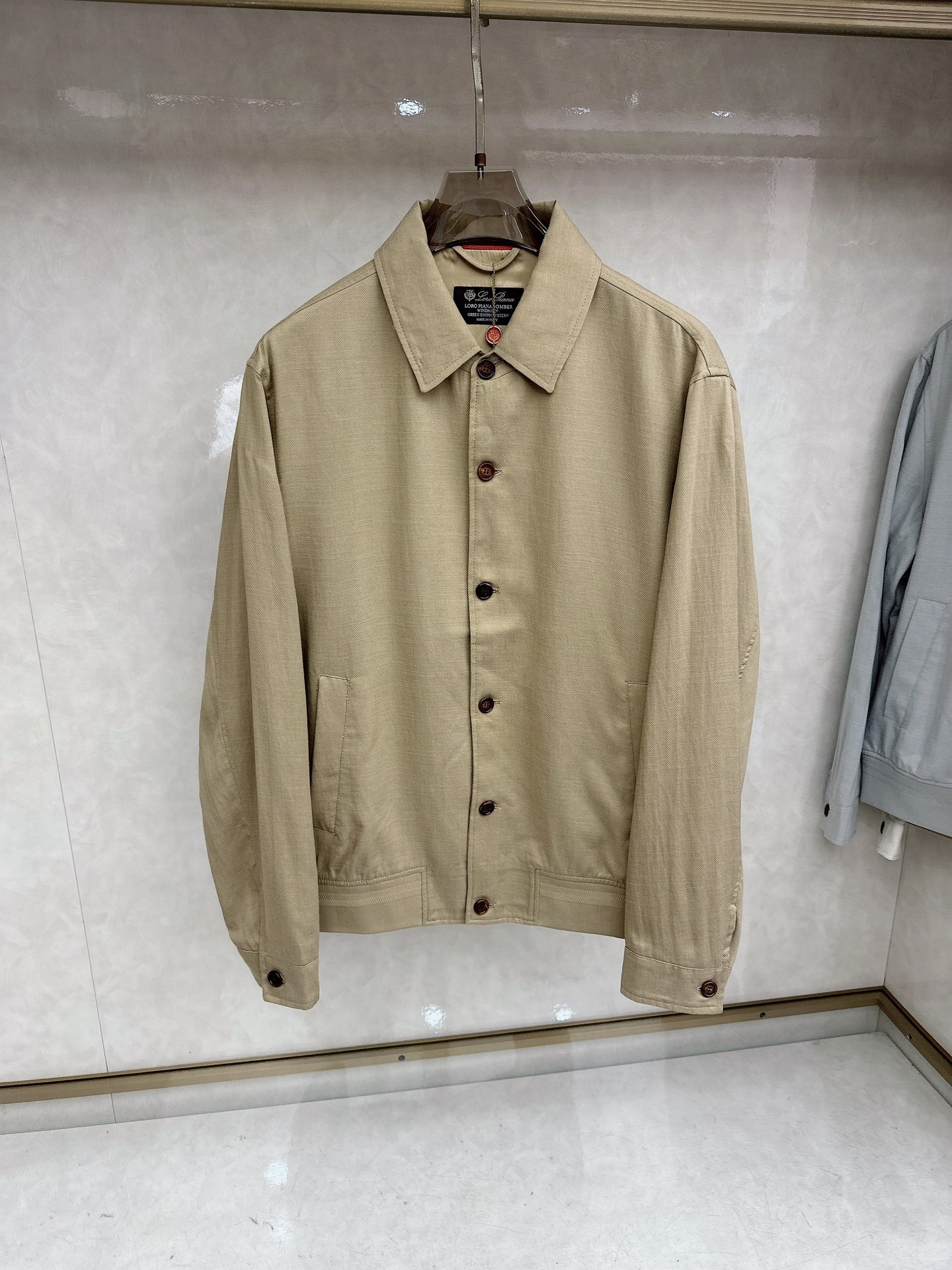 Loro piana 🆕🆕🆕【Loro Pina】诺悠翩雅 新品老钱风100%麻料夹克，轻商务的休闲之选