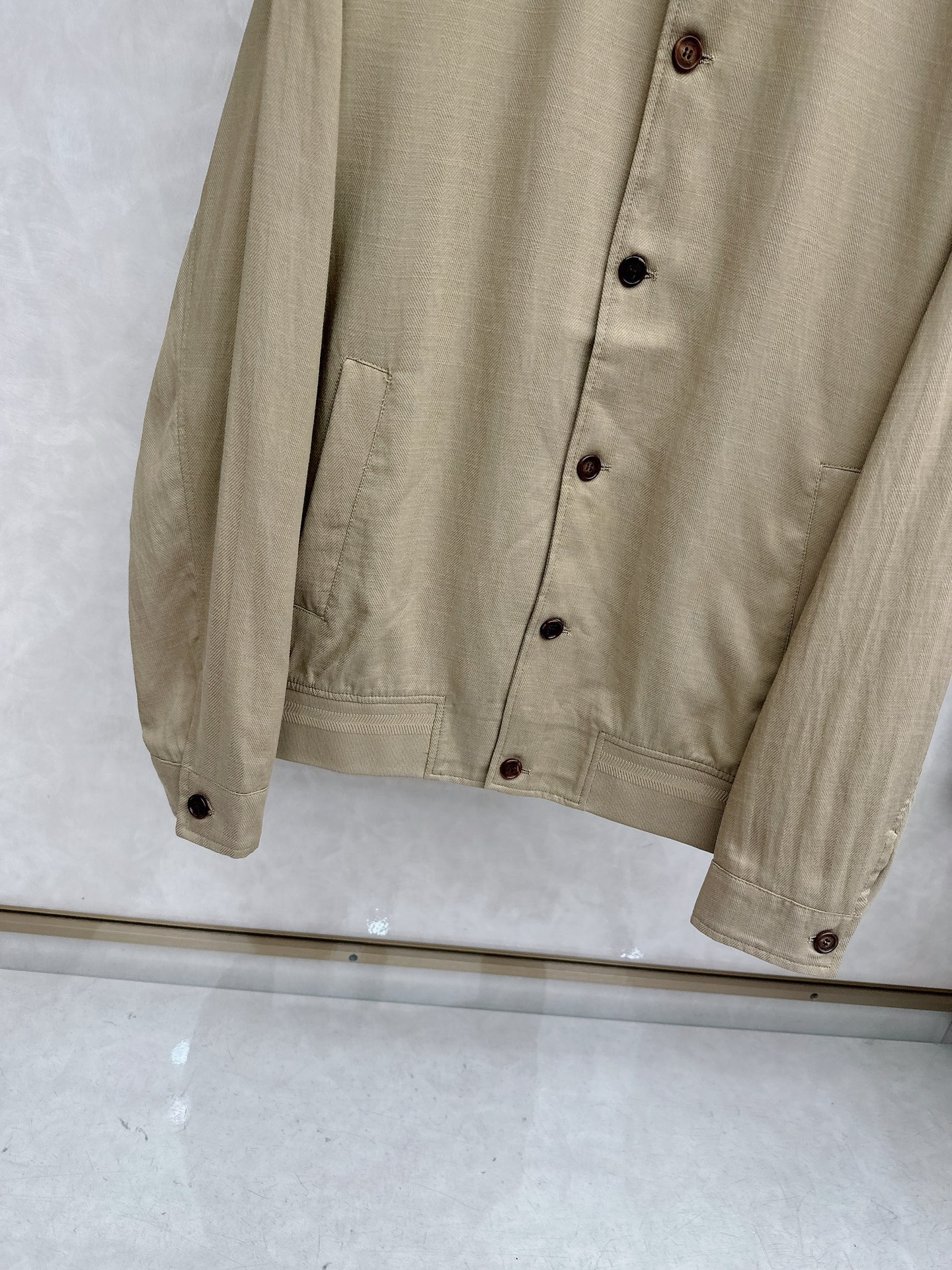 Loro piana 🆕🆕🆕【Loro Pina】诺悠翩雅 新品老钱风100%麻料夹克，轻商务的休闲之选