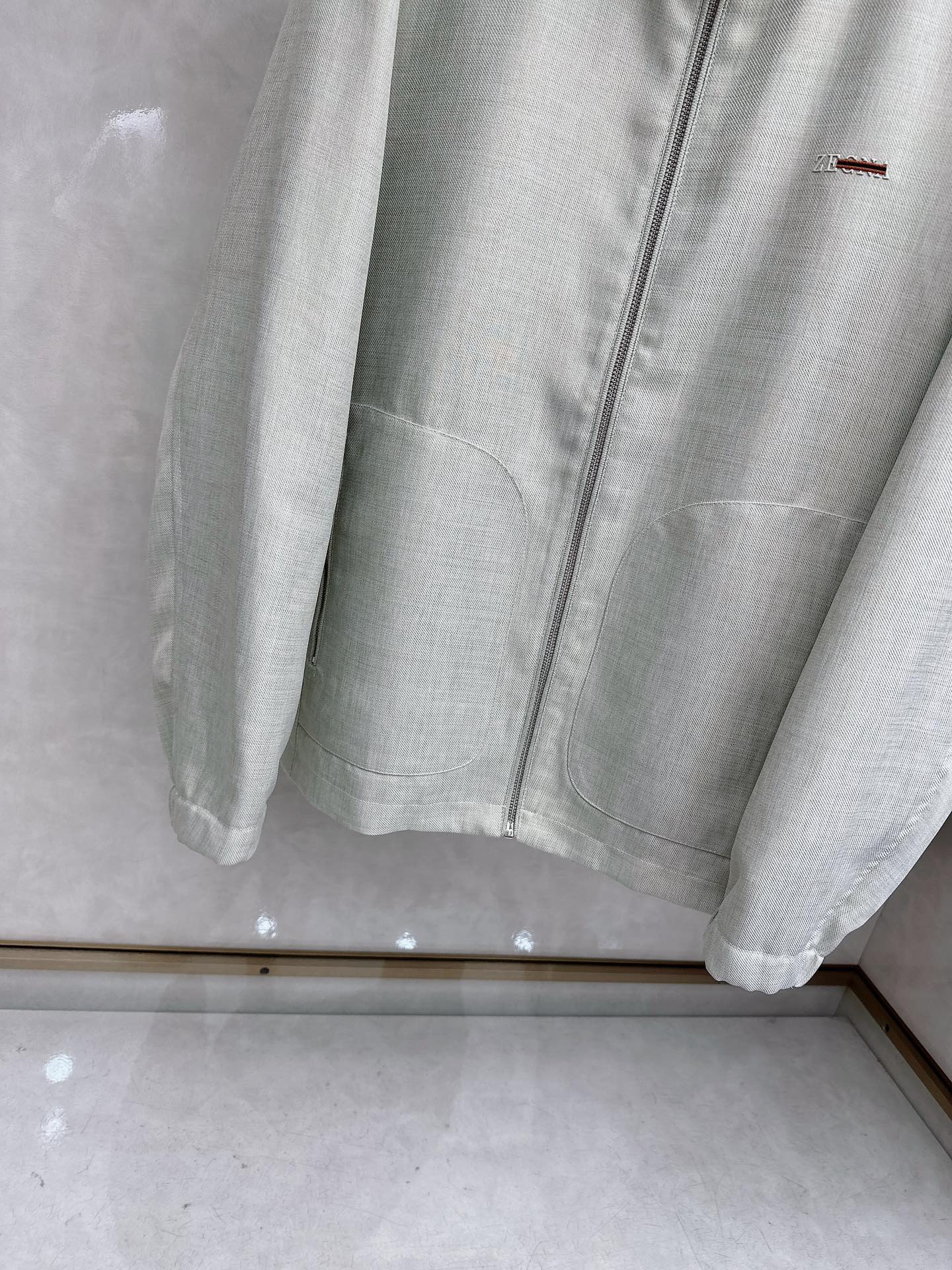 🆕🆕🆕【Zegna】杰尼亚 新款夹克杰家始终秉持着对卓越品质和精湛工艺的不懈追求，推出这款令人倾心的经典